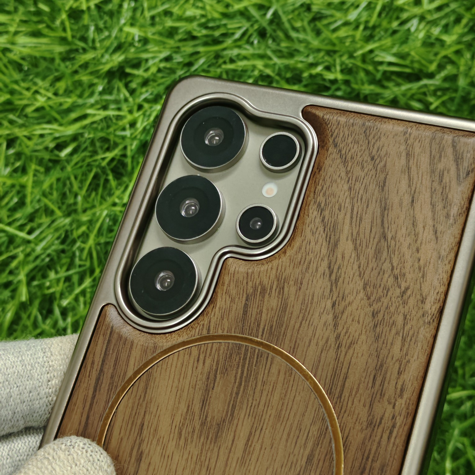 Samsung Galaxy S25 Ultra Premium Wooden Back Cover with magsafe Tranzo - Image 9