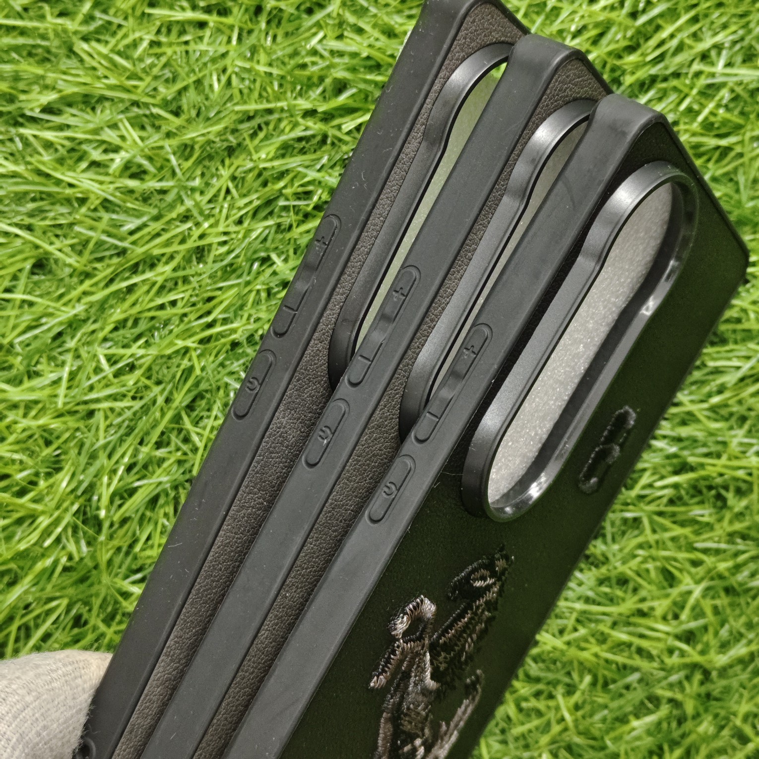 Vivo V40 & V40 Pro & T3 Ultra Premium Polo Leather Open Camera Back Cover - Image 3