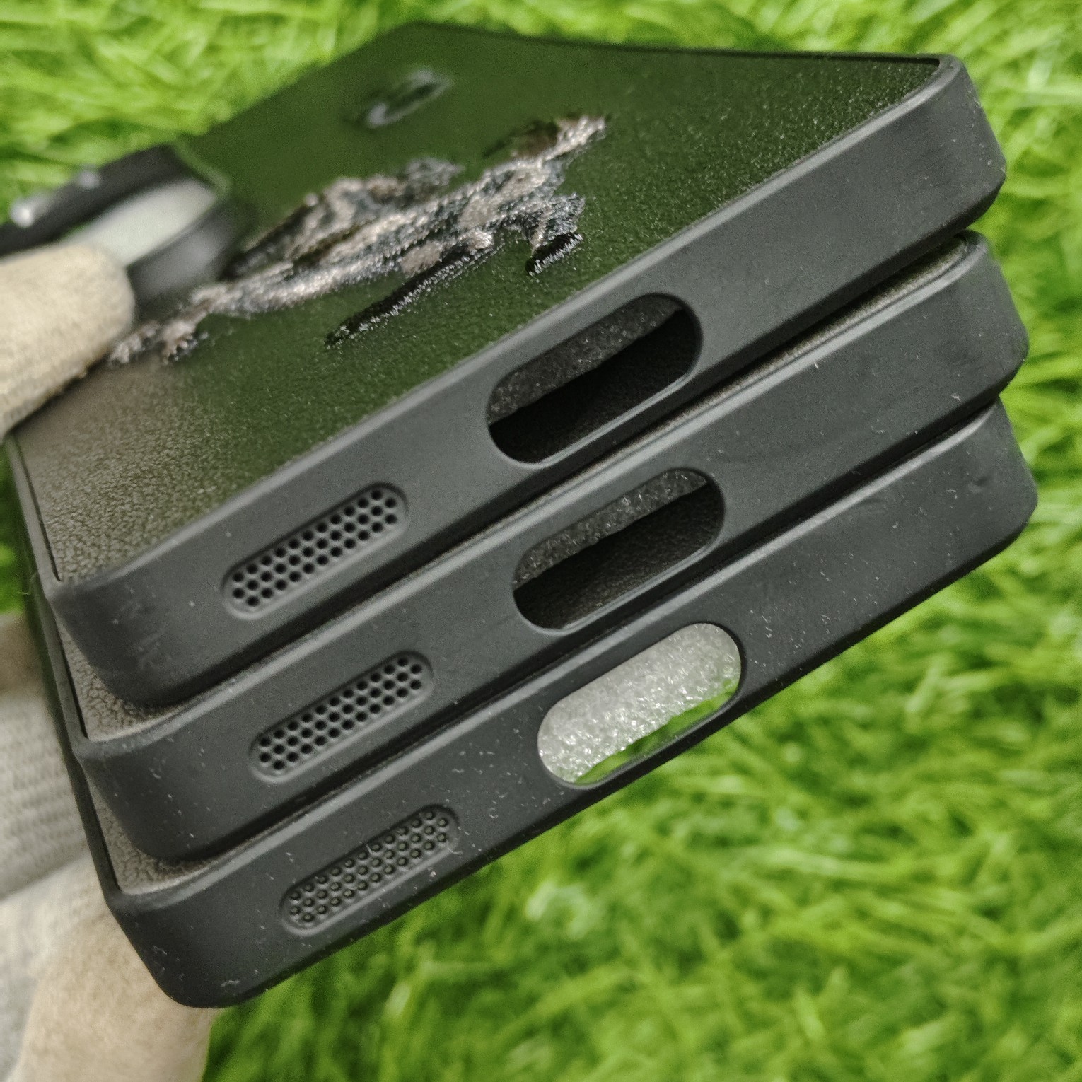 Vivo V40 & V40 Pro & T3 Ultra Premium Polo Leather Open Camera Back Cover - Image 4