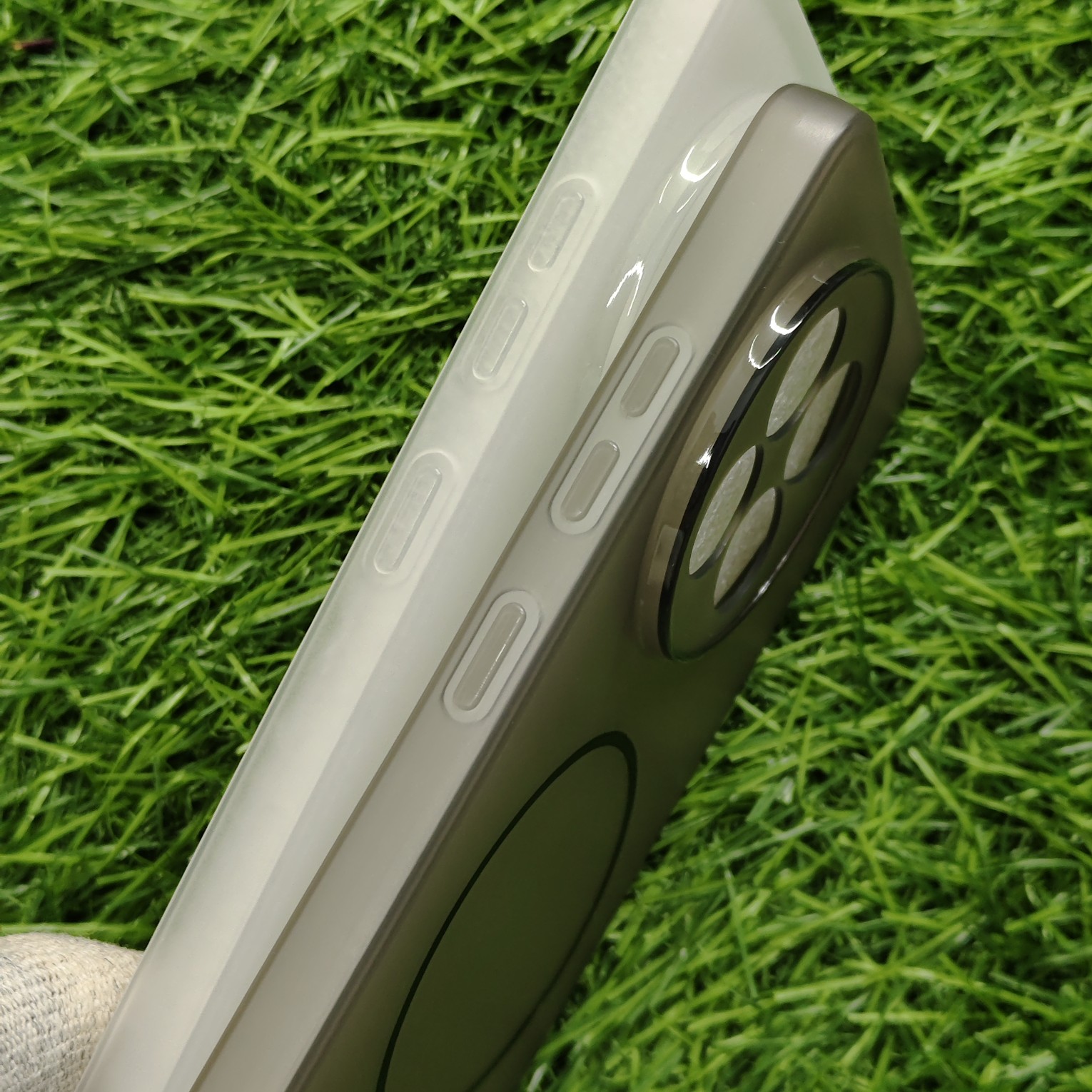 Oneplus 13R Paper Silicon Shadow Back Cover No Magsafe - Image 3