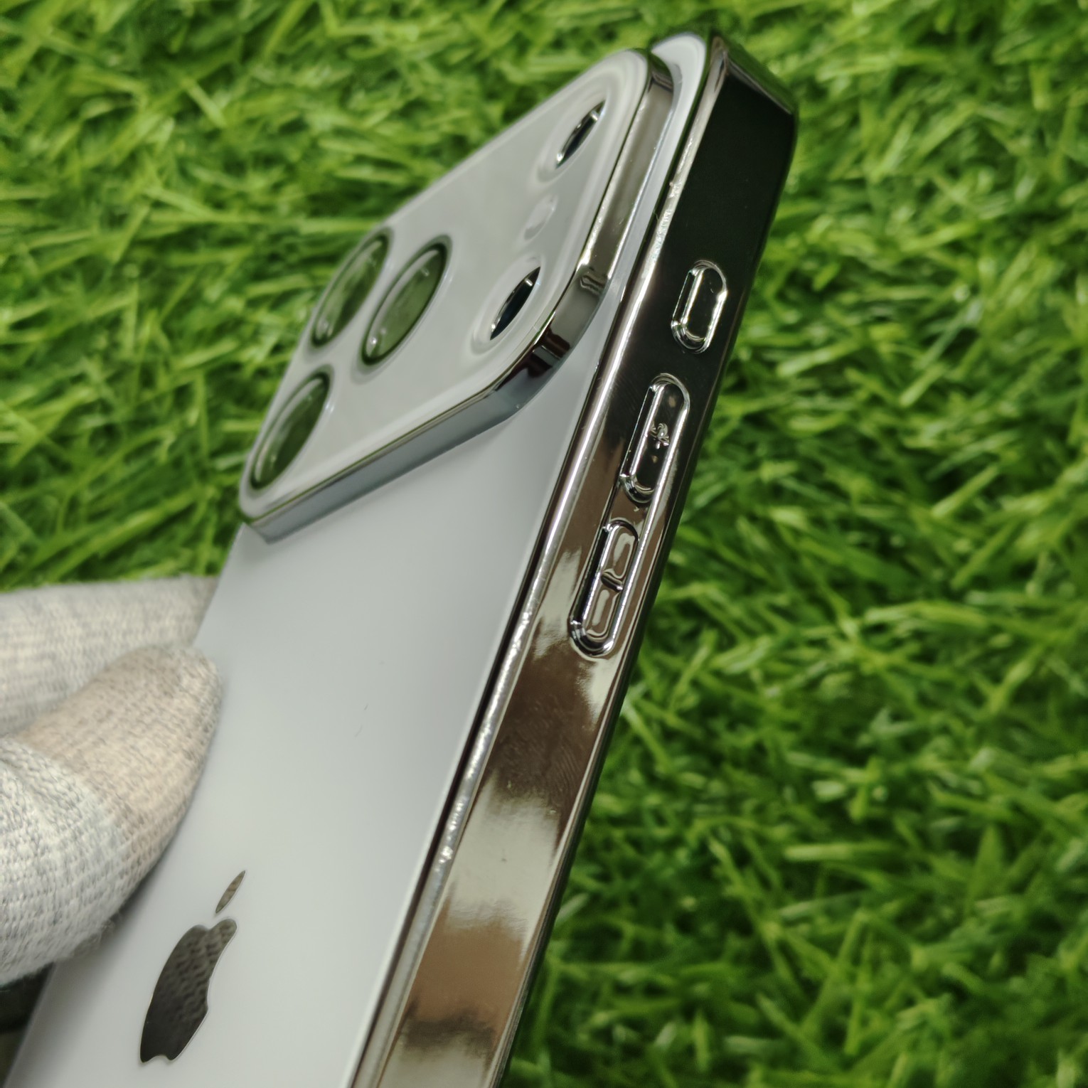 iPhone 17 & 17 Pro & 17 Pro Max Luxury Matte Chrome Finish Back Cover with Camera Protection - Image 5