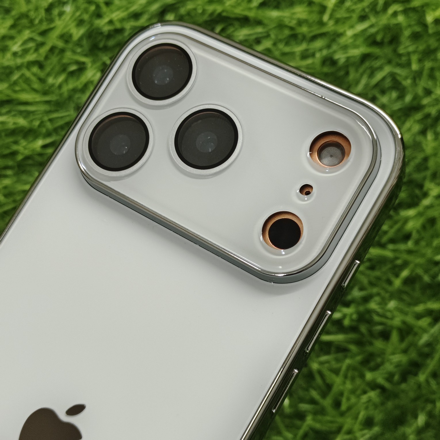 iPhone 17 & 17 Pro & 17 Pro Max Luxury Matte Chrome Finish Back Cover with Camera Protection - Image 6