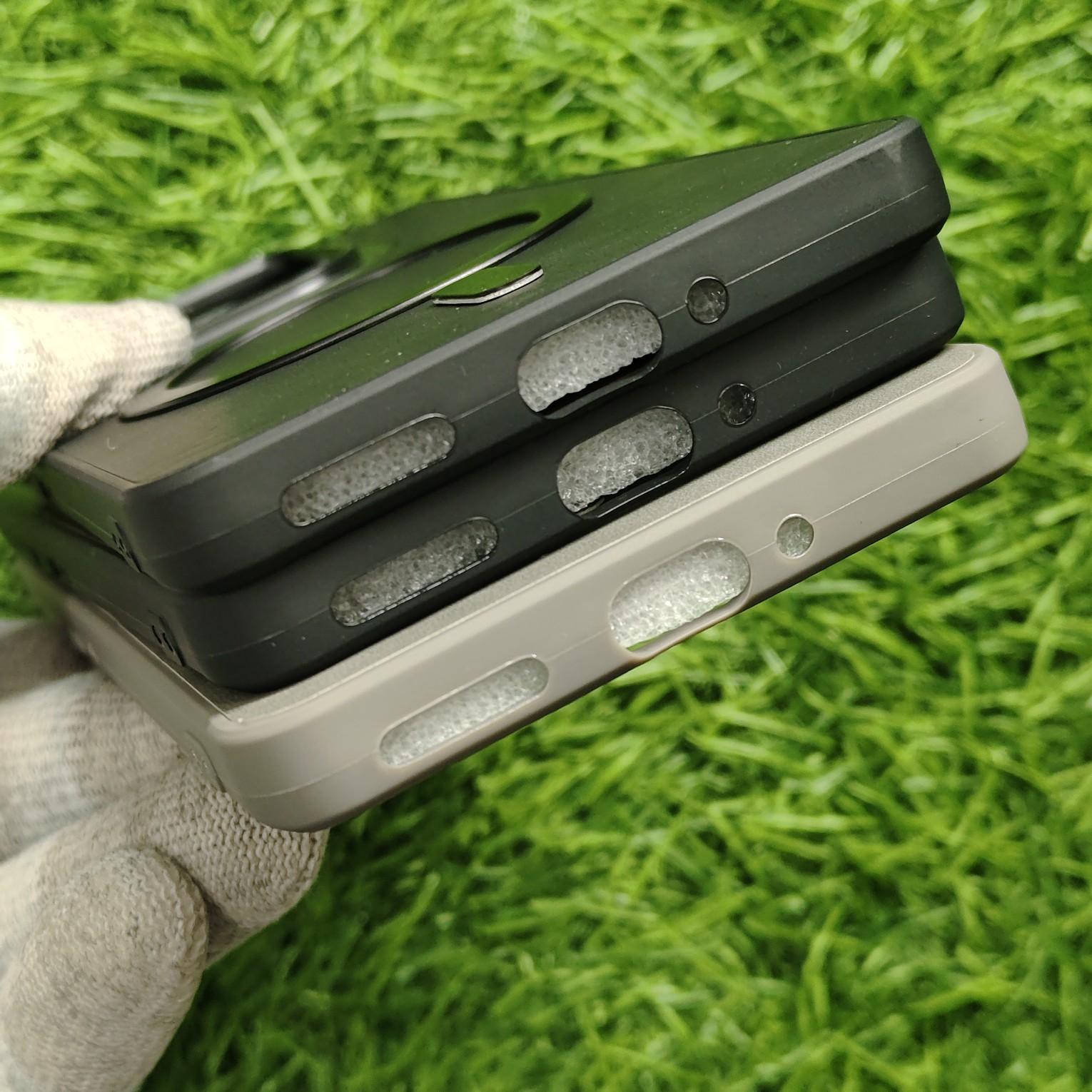 Motorola Edge 60 Pro Premium Leather Magsafe Back Cover - Image 4