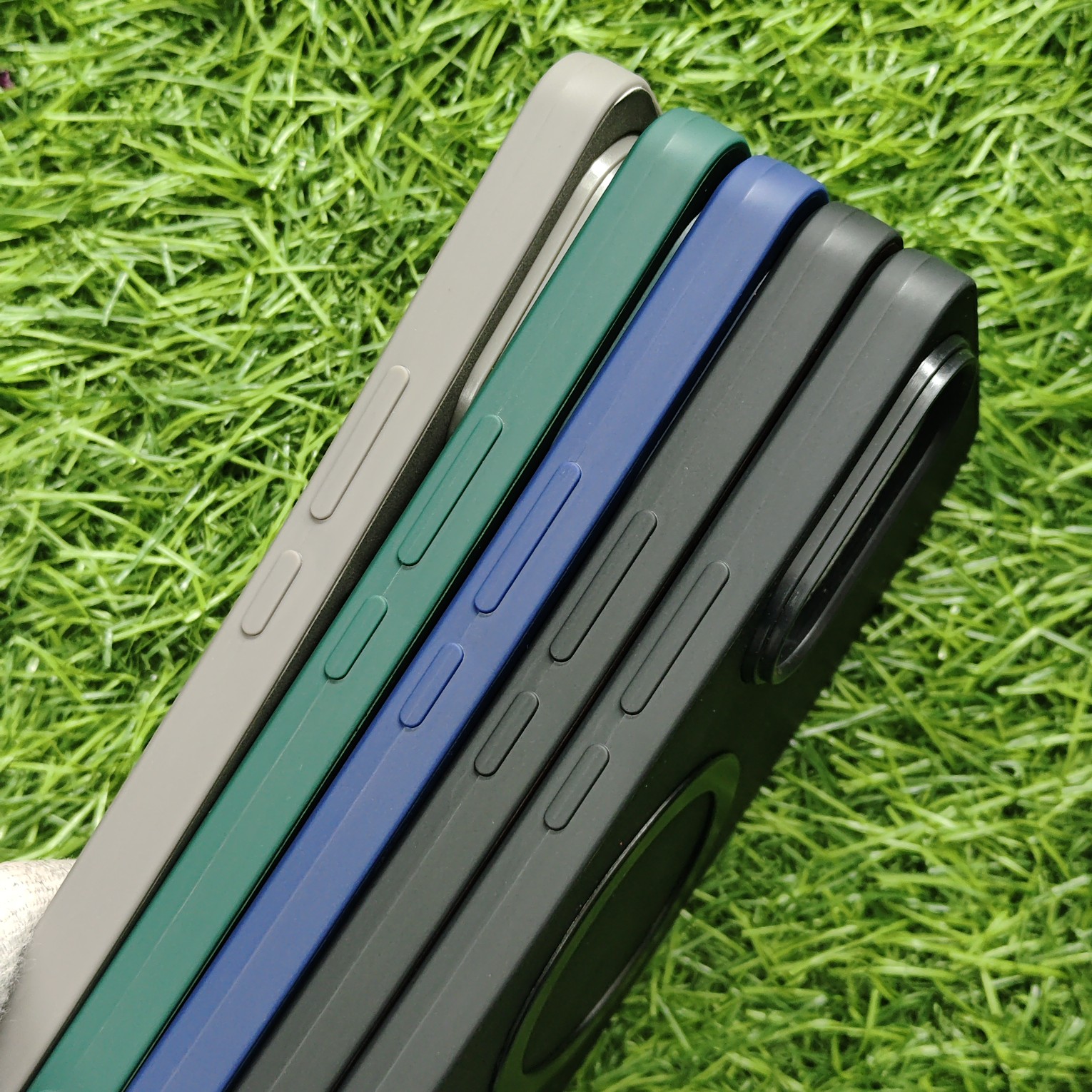 Vivo V60 & V60e & T4 Pro Premium Leather Magsafe Back Cover - Image 3