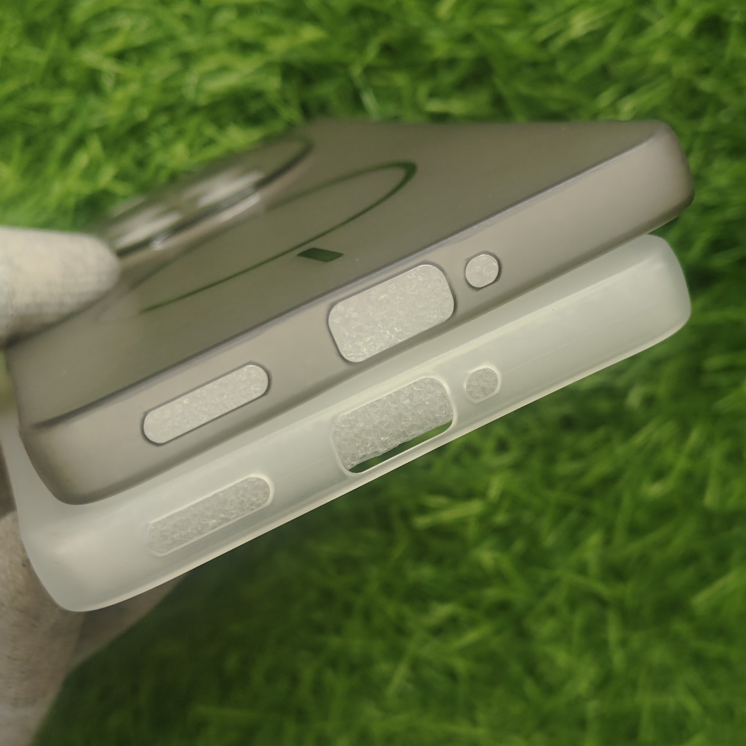 Oppo F31 Pro Plus Paper Silicon Shadow Back Cover No Magsafe - Image 4