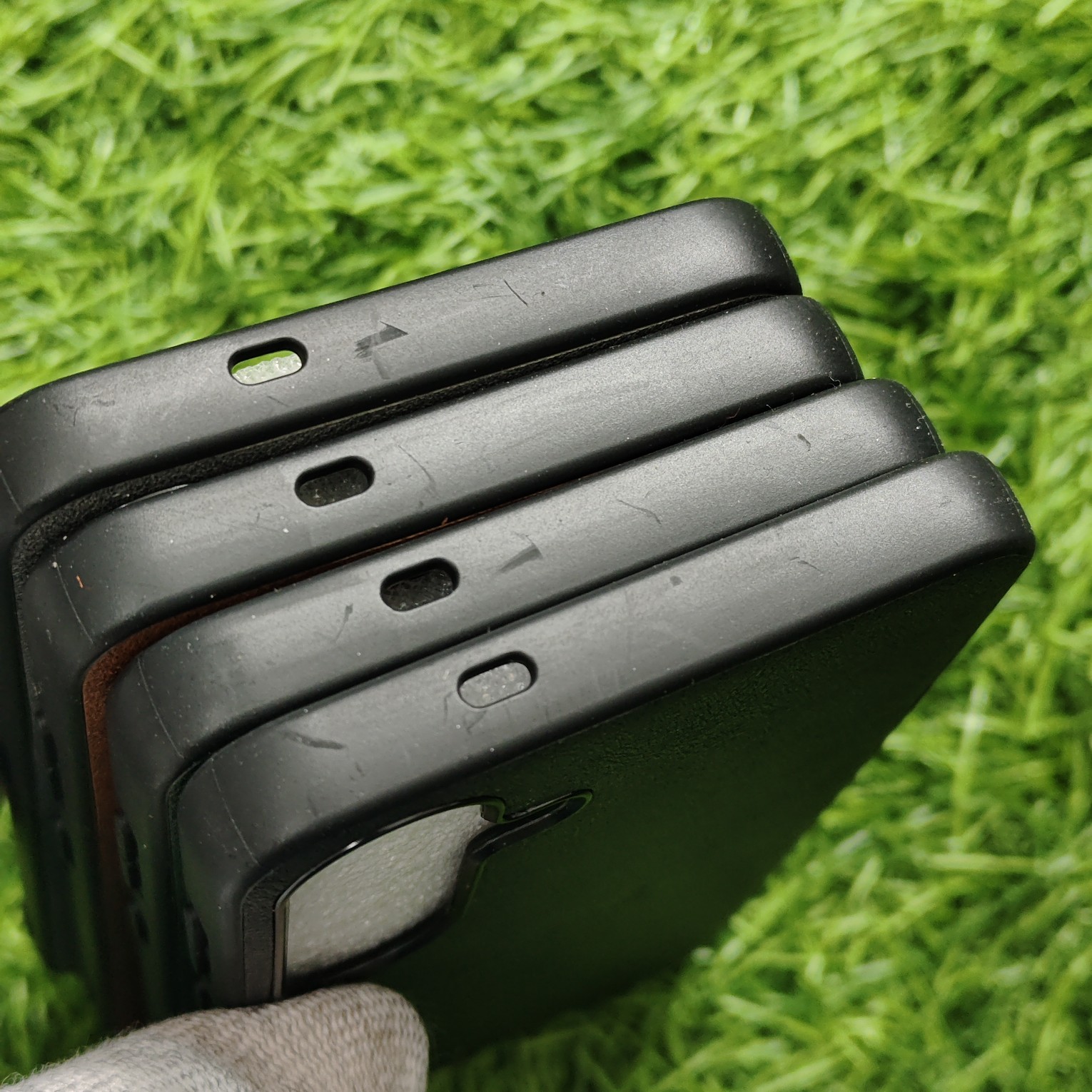 Samsung Galaxy S25 Premium Leather Finish Back Cover - Image 5