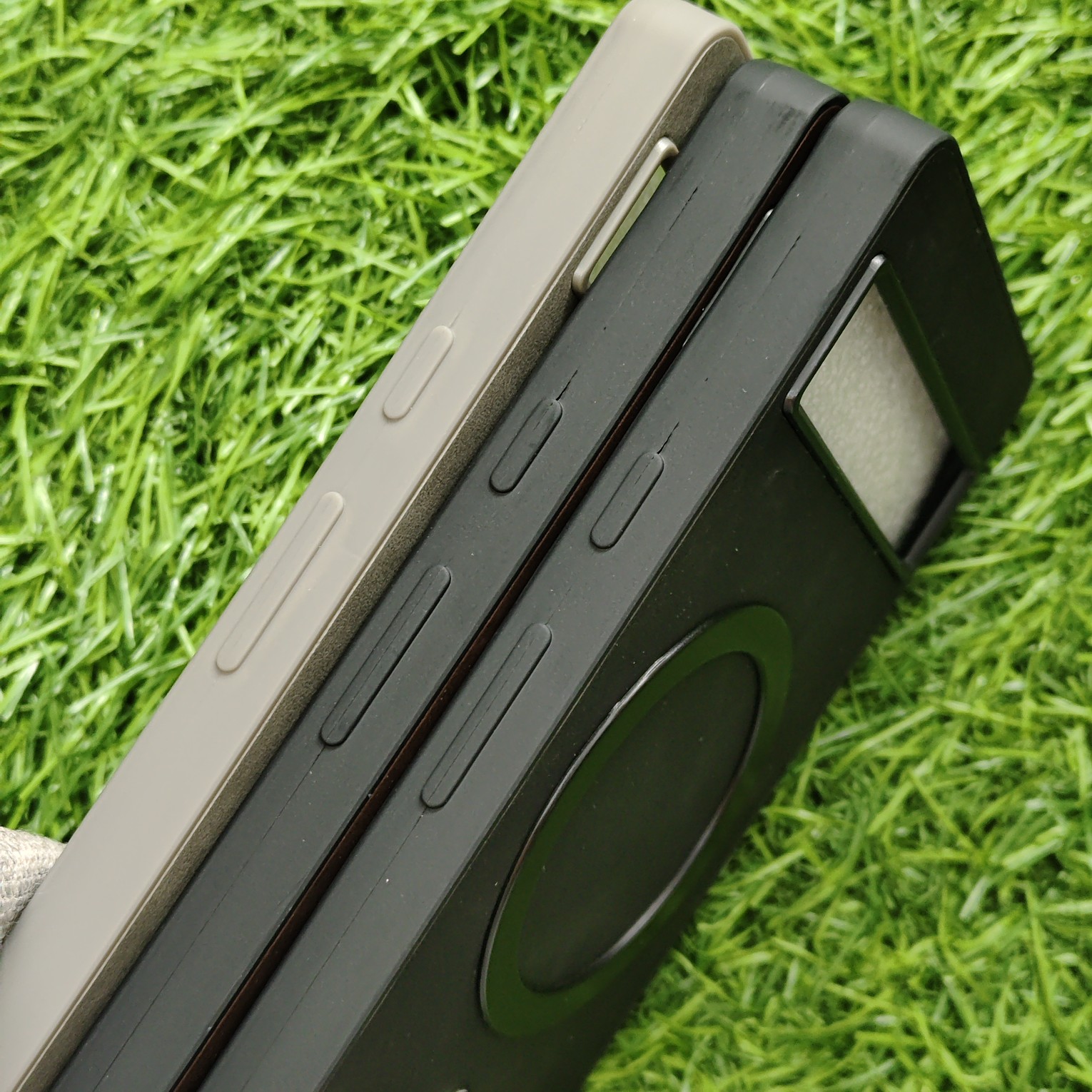 Google Pixel 7a Premium Leather Magsafe Back Cover - Image 3