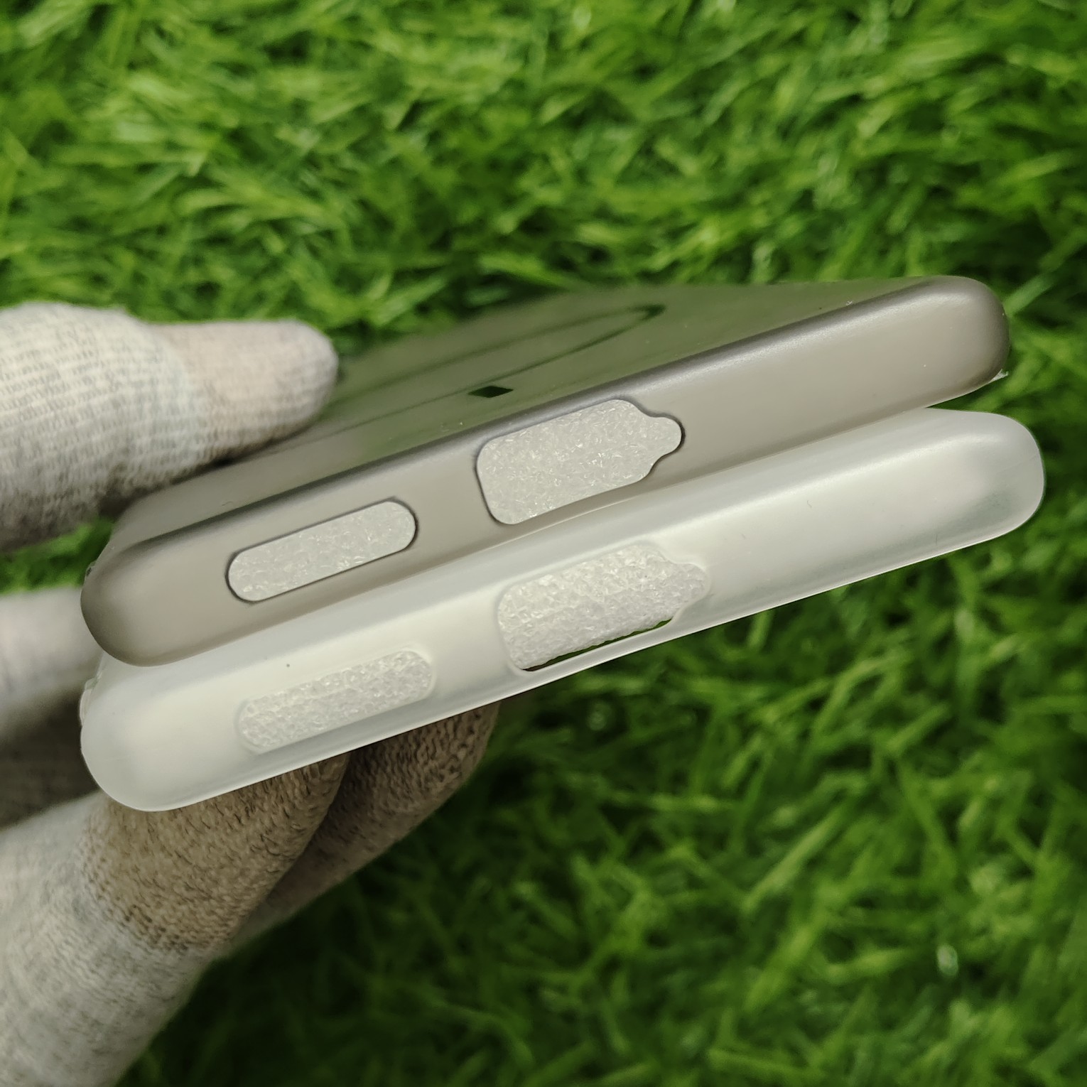 Vivo V29E Paper Silicon Shadow Back Cover No Magsafe - Image 4