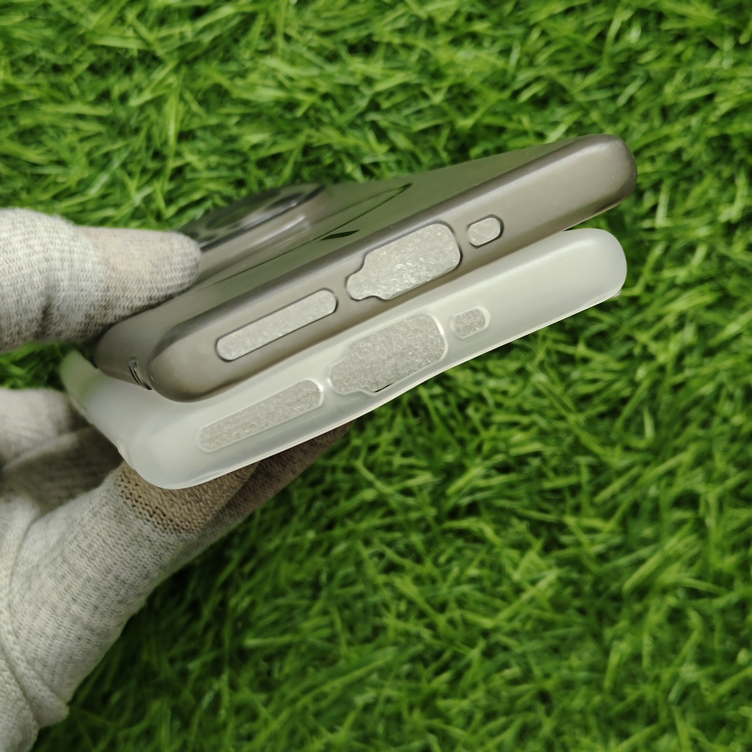 Redmi Note 14 Pro Paper Silicon Shadow Back Cover No Magsafe - Image 4