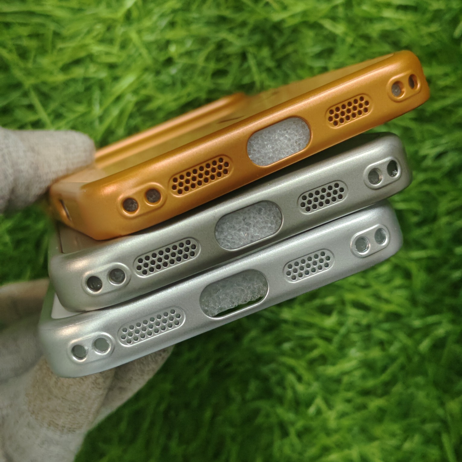 iPhone 16 & 16 Pro & 16 Pro Max Premium Hard Case AG Matte Convertor Back Cover - Image 4