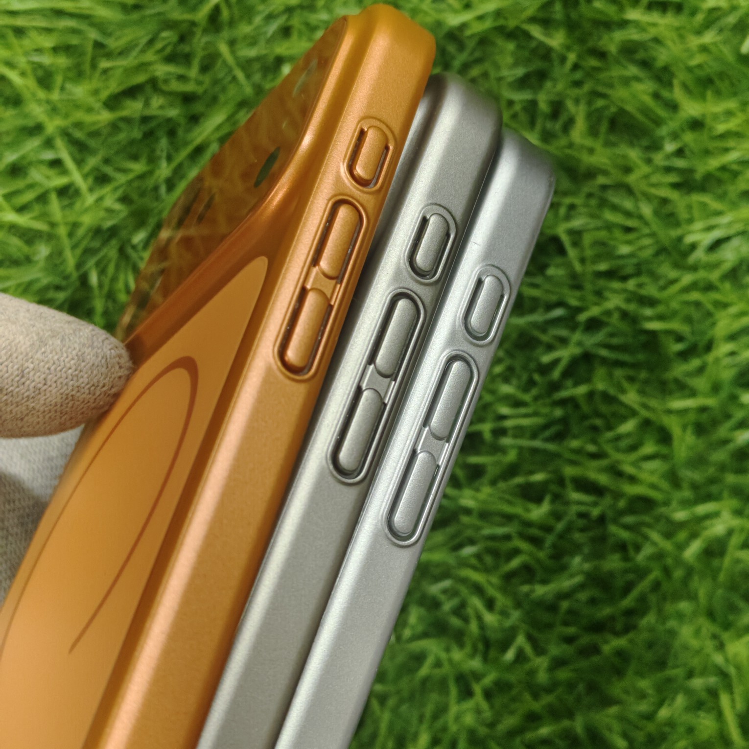 iPhone 16 & 16 Pro & 16 Pro Max Premium Hard Case AG Matte Convertor Back Cover - Image 5