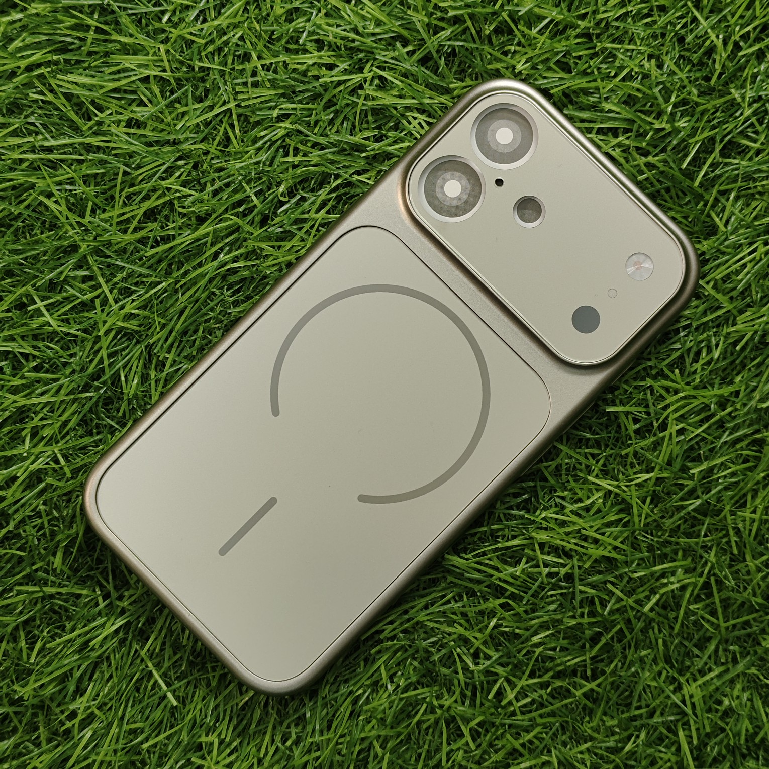 iPhone 16 & 16 Pro & 16 Pro Max Premium Hard Case AG Matte Convertor Back Cover - Image 7