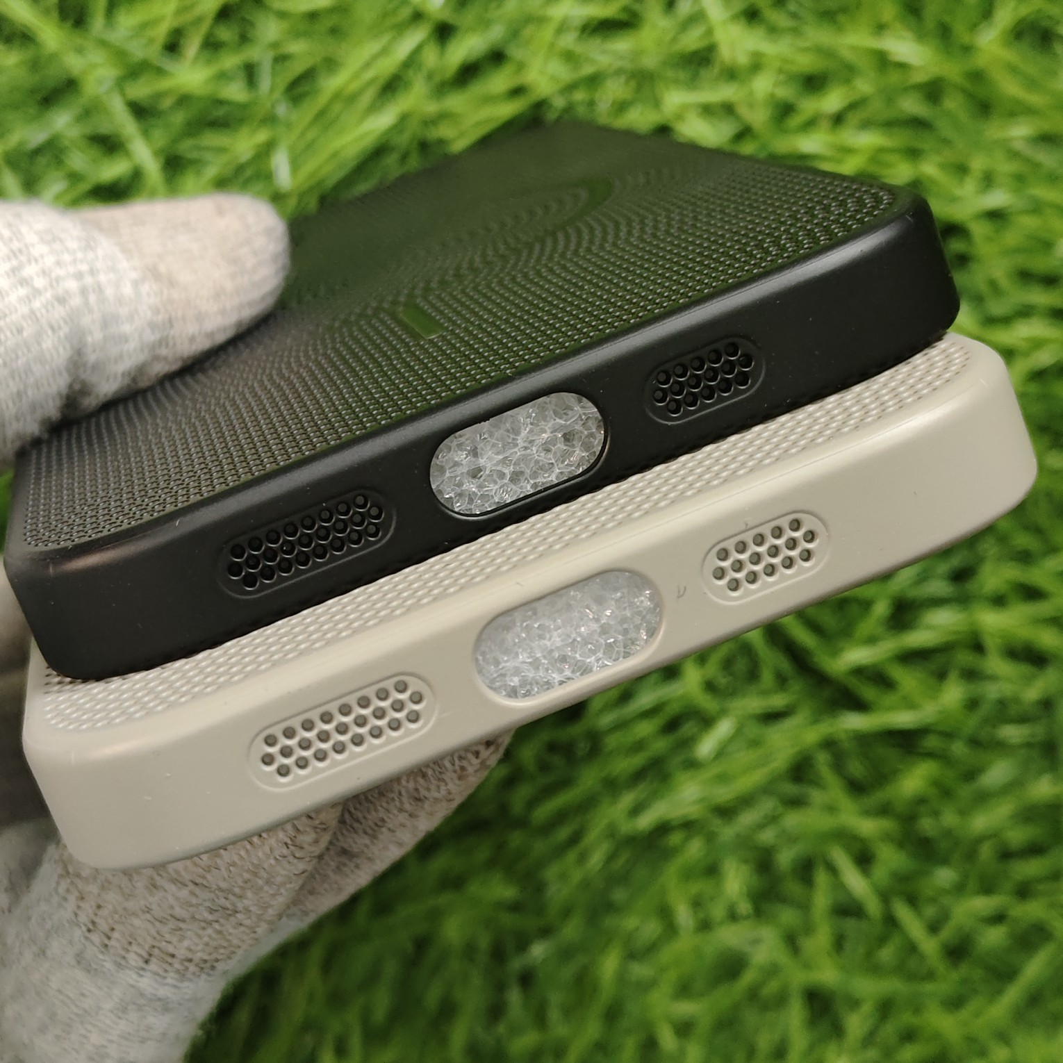 iPhone 16 & 16 Pro & 16 Pro Max Stylish Air Back Cover - Image 4