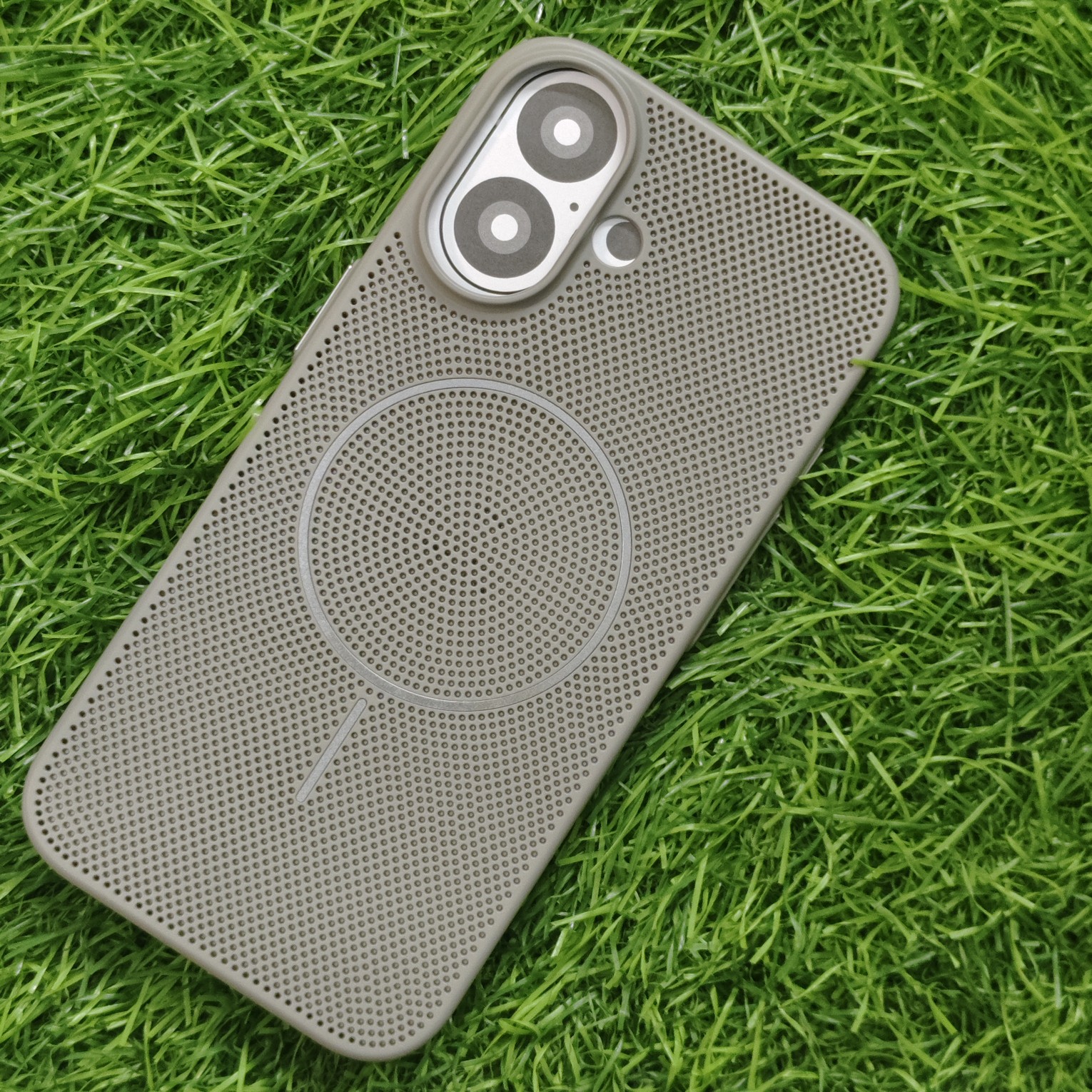 iPhone 16 & 16 Pro & 16 Pro Max Stylish Air Back Cover - Image 6