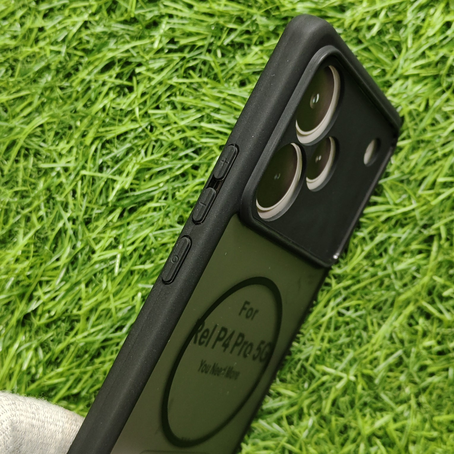 Realme P4 Pro Premium Matte Transparent Black Doyers Back Cover No Magsafe - Image 3