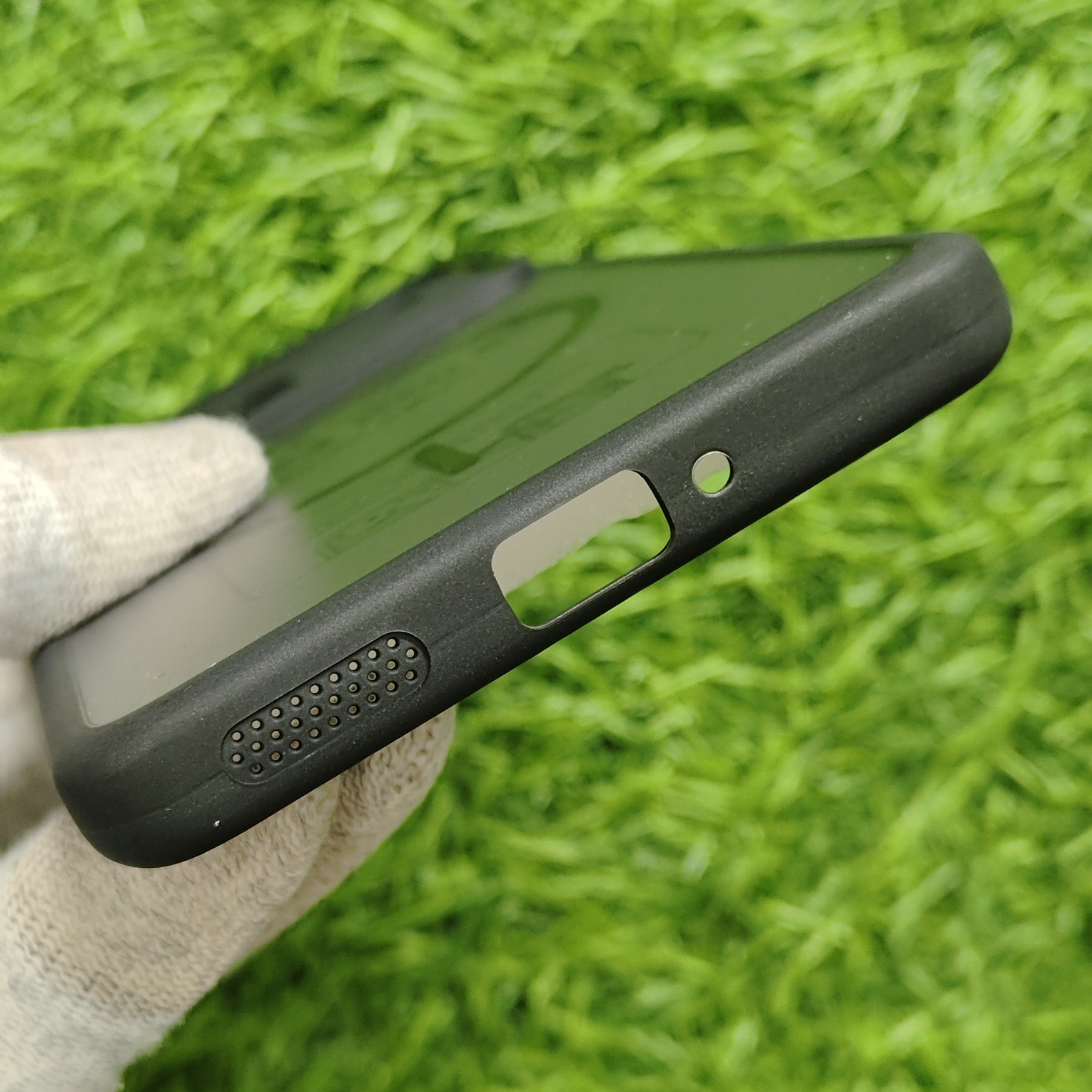 Realme P4 Pro Premium Matte Transparent Black Doyers Back Cover No Magsafe - Image 4