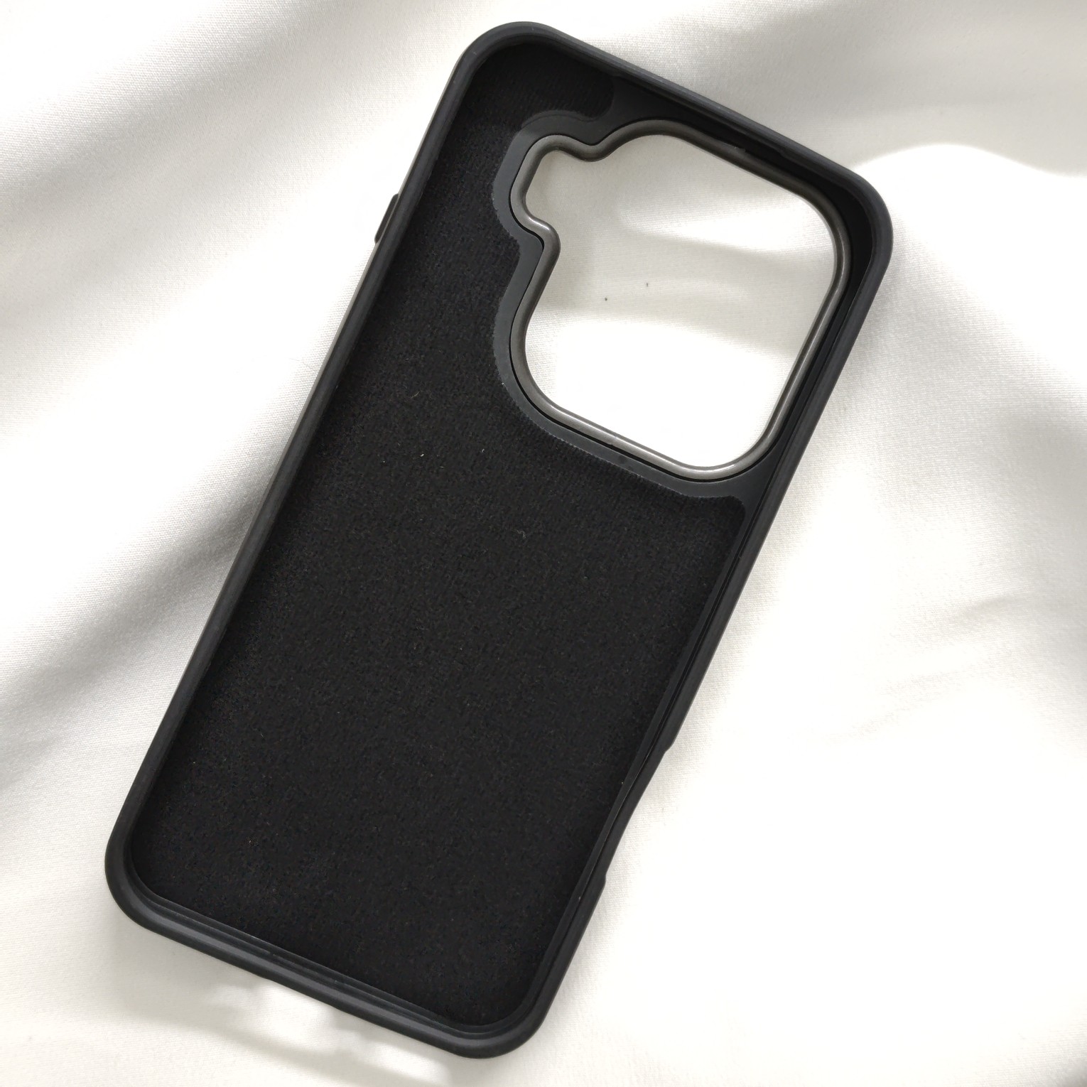 Oppo Find X9 Pro Black Nilkin Back Cover With Cloth Inside - Image 7