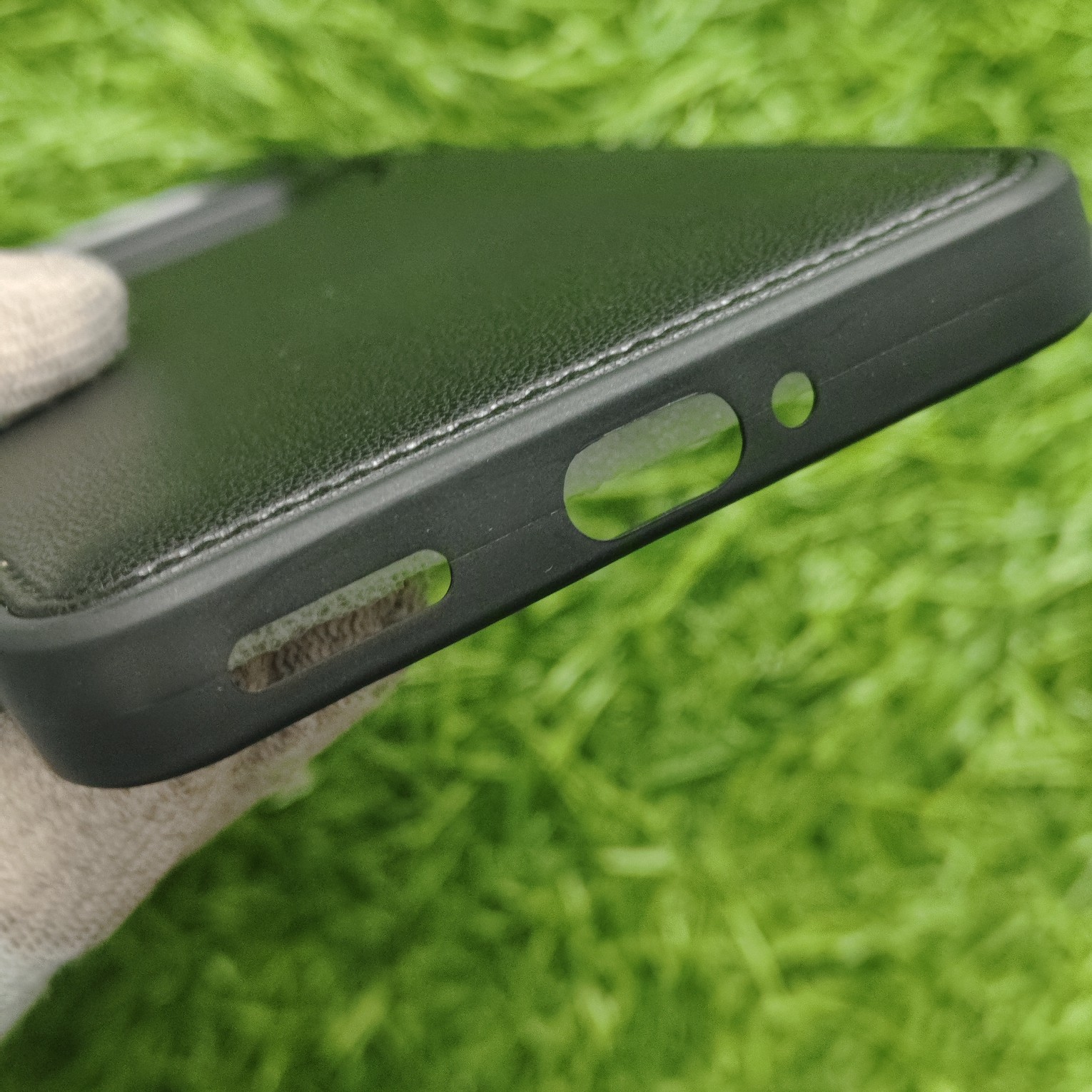 Nothing Phone 3a Premium Puffer Leather Finish Back Cover With Metal Lion Logo - Image 5