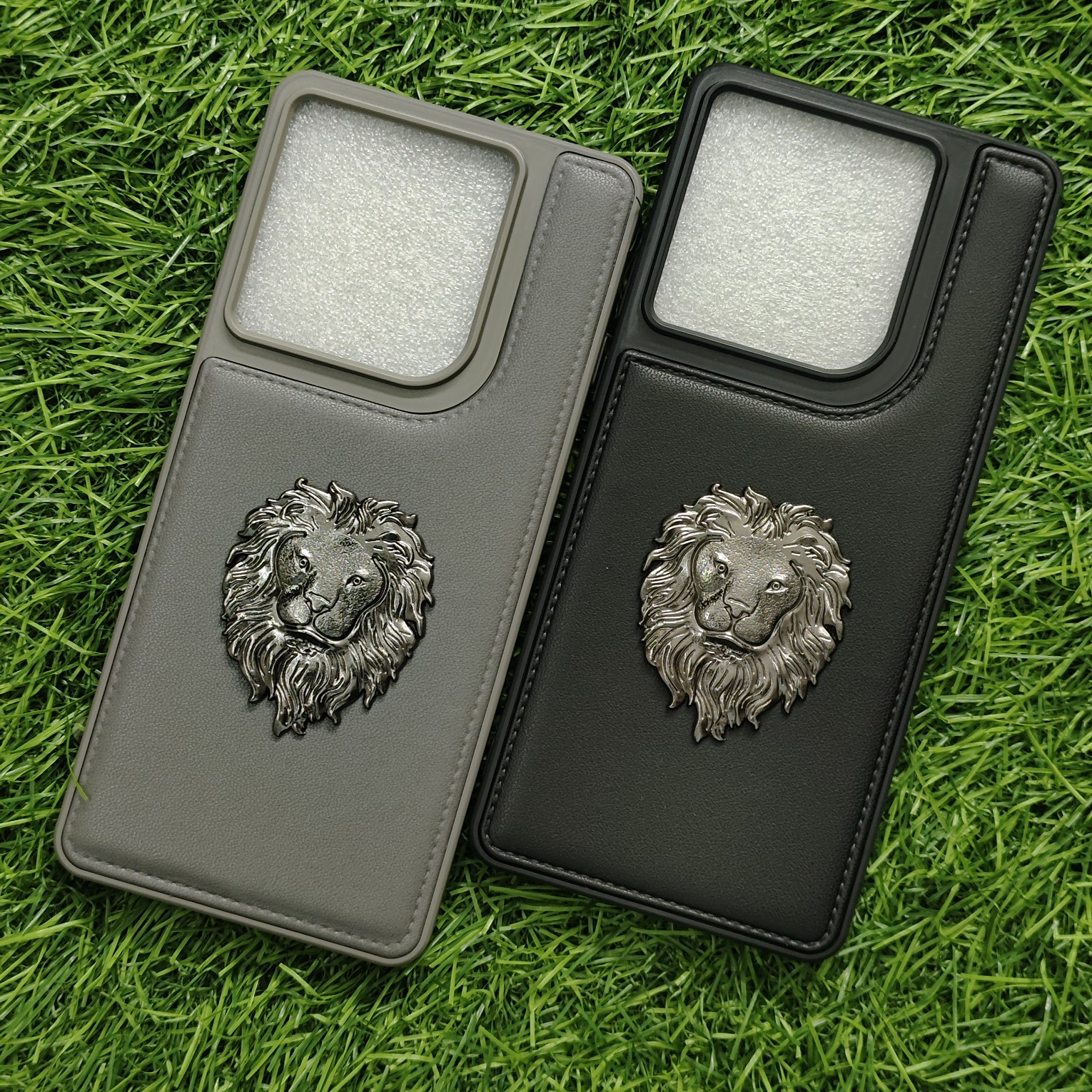 Motorola Edge 60 Pro Premium Puffer Leather Finish Back Cover With Metal Lion Logo - Image 3