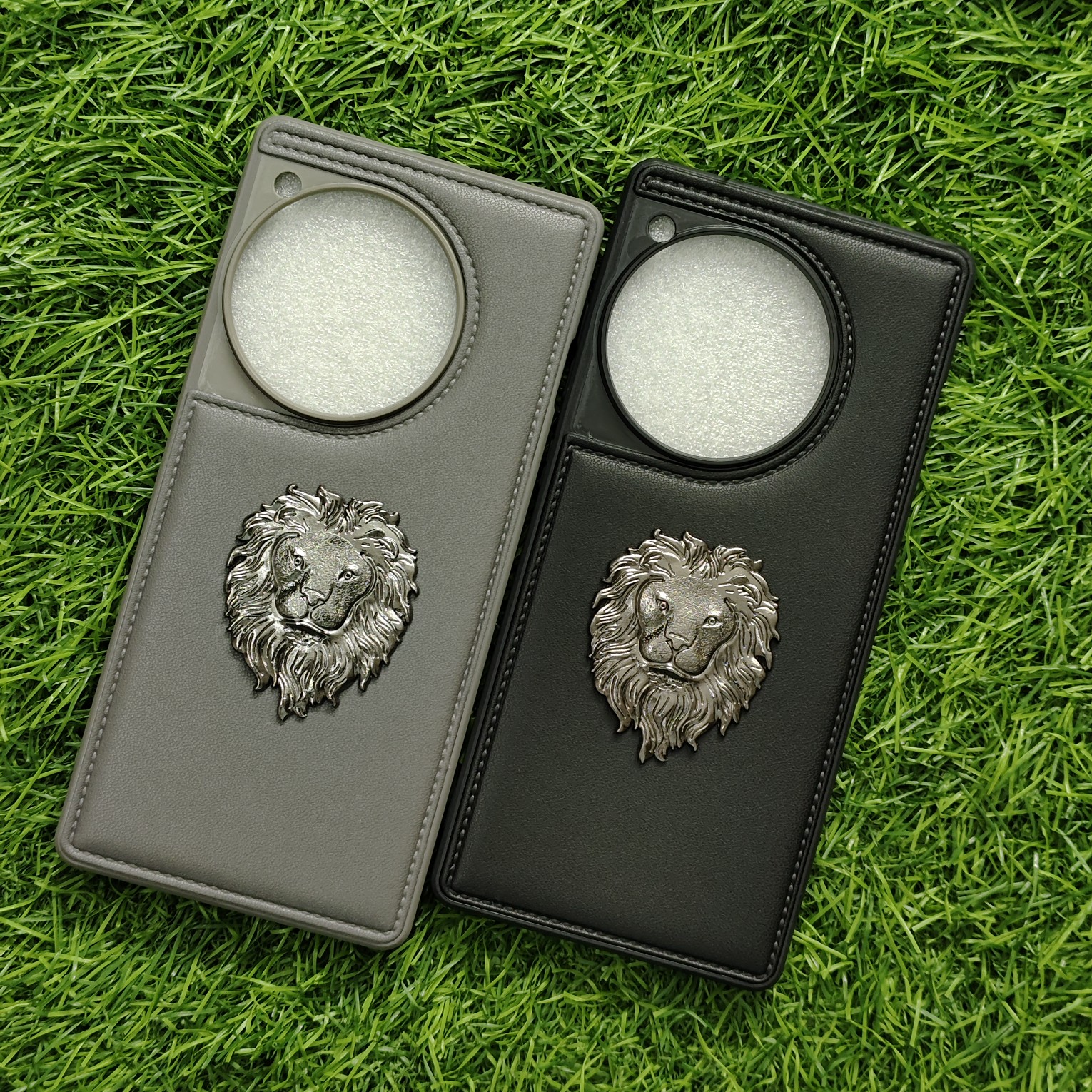 Oneplus 12R Premium Puffer Leather Finish Back Cover With Metal Lion Logo - Image 3