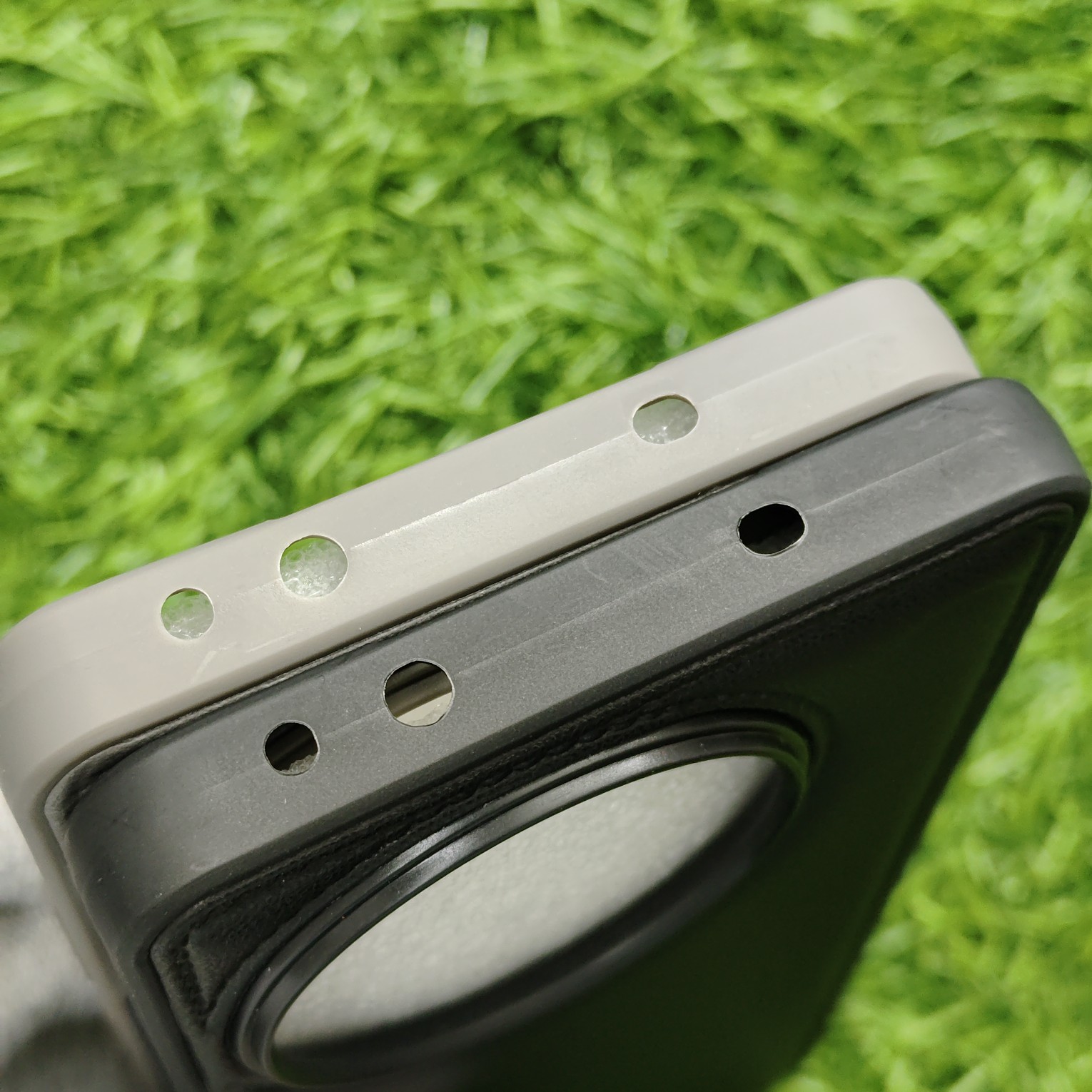 Oneplus 13R Premium Puffer Leather Finish Back Cover With Metal Lion Logo - Image 7