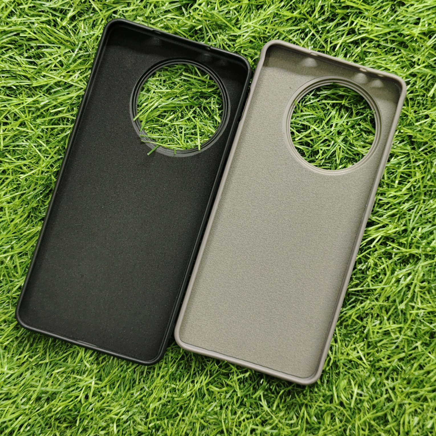 Oneplus 13R Premium Puffer Leather Finish Back Cover With Metal Lion Logo - Image 10