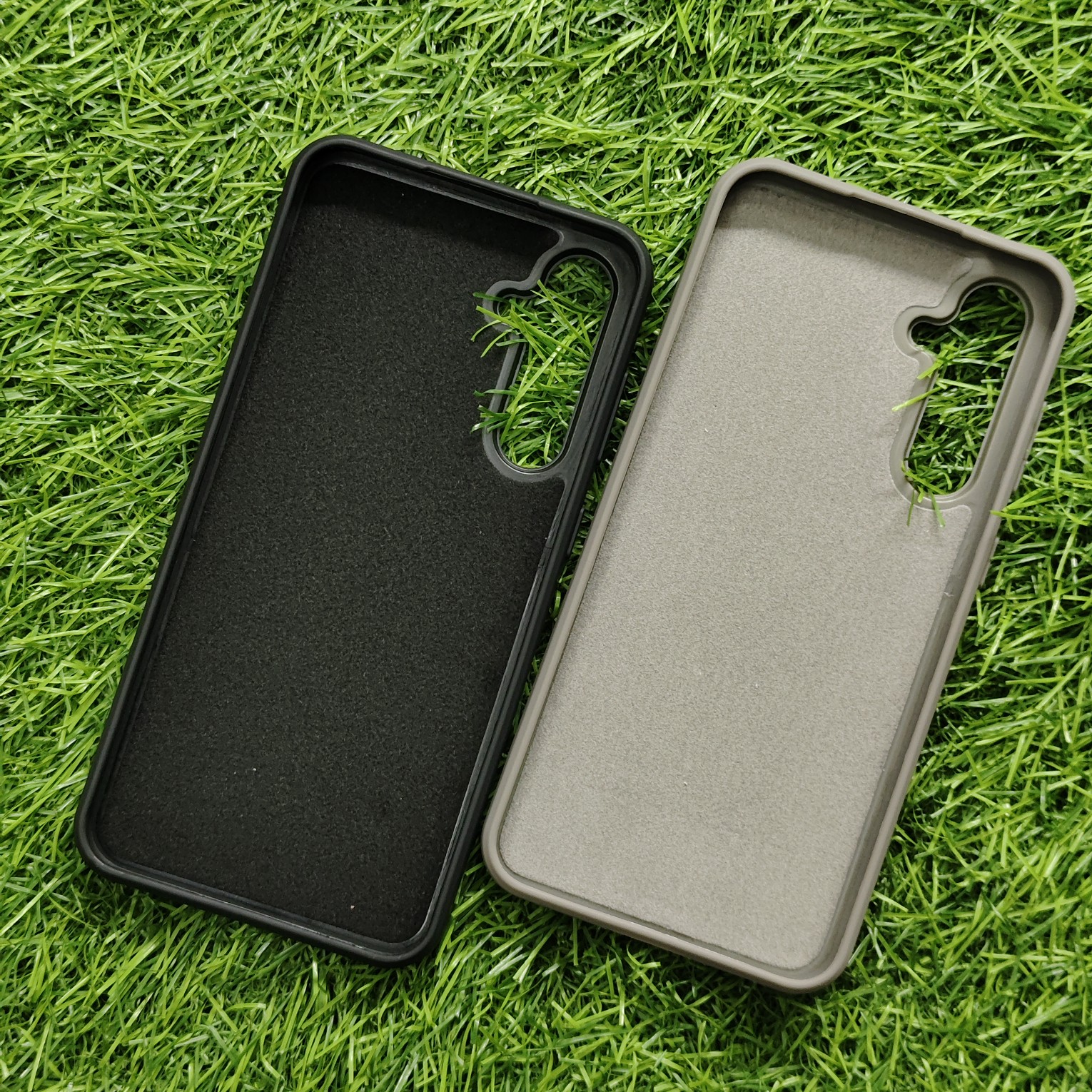 Samsung Galaxy S23 FE Premium Puffer Leather Finish Back Cover With Metal Lion Logo - Image 7