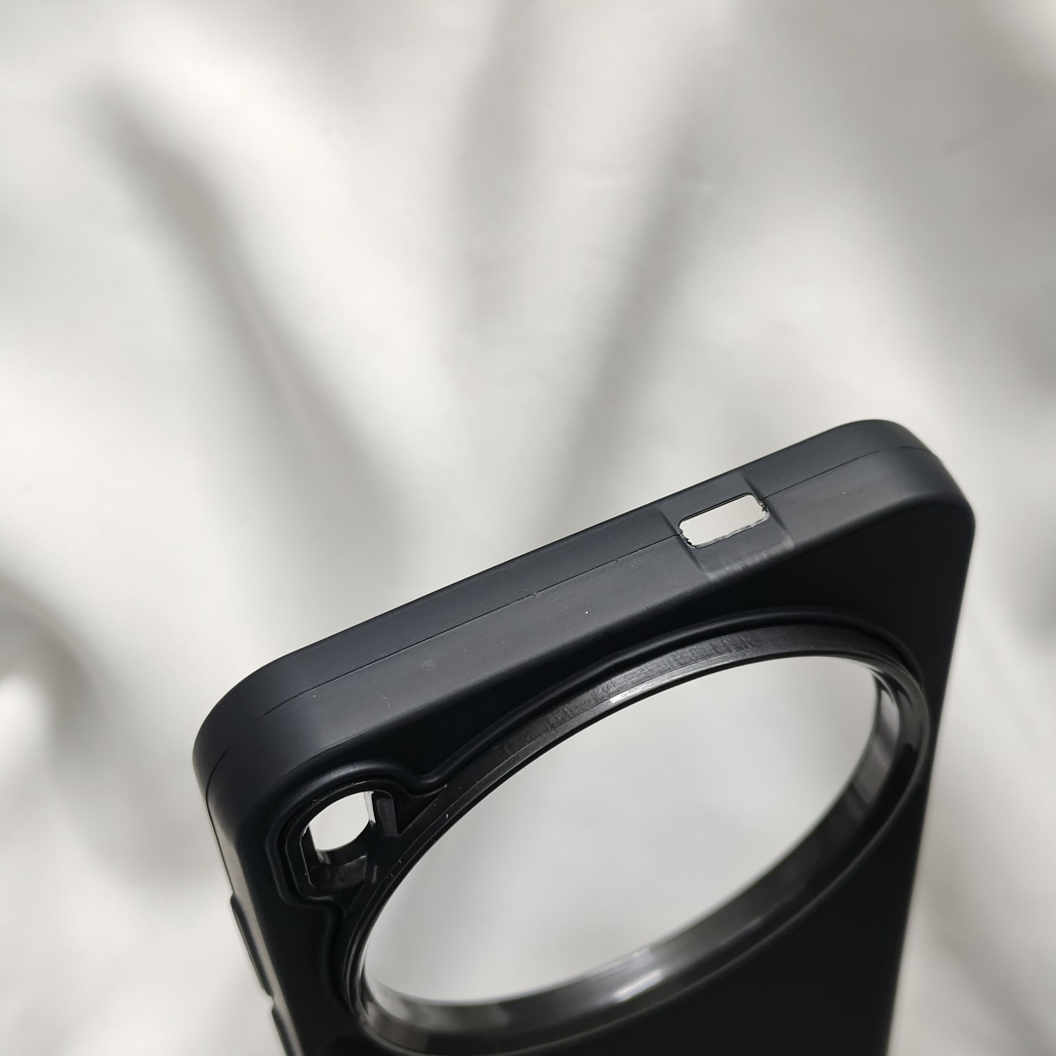 Vivo X300 Pro Black Nilkin Back Cover With Cloth Inside - Image 5