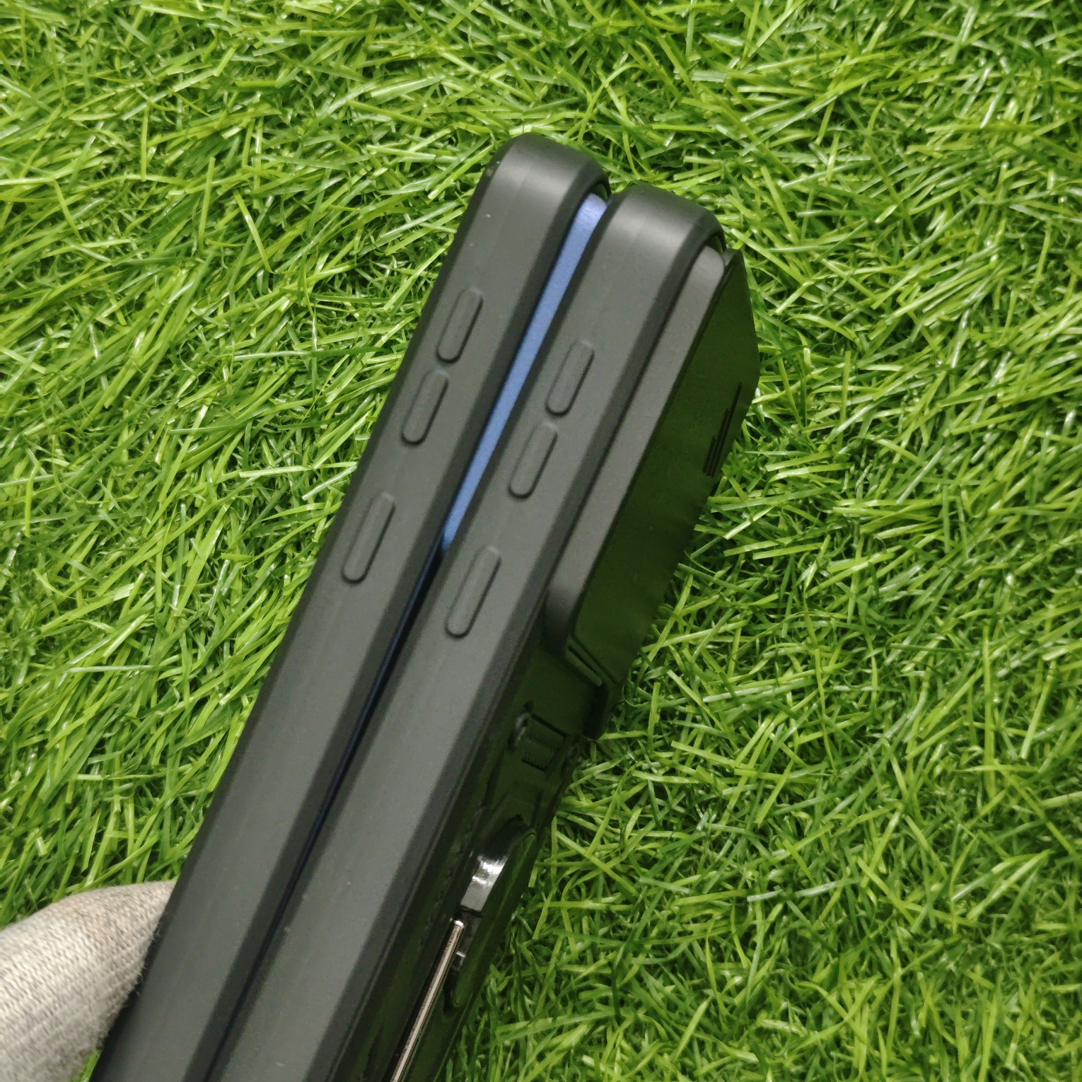 Vivo X200 FE Shutter Armor Back Cover with ring holder - Image 4