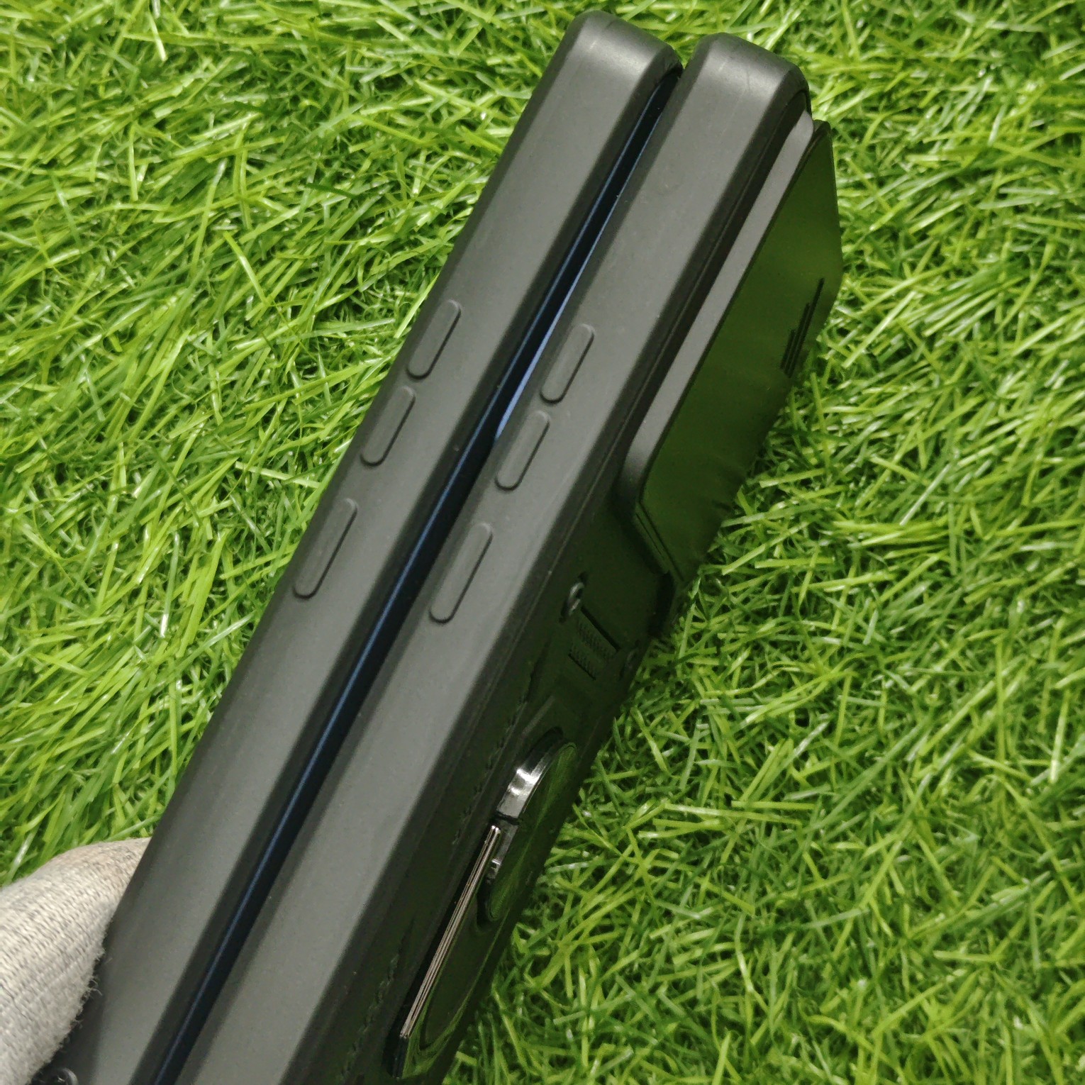 Realme 15 Shutter Armor Back Cover with ring holder - Image 4