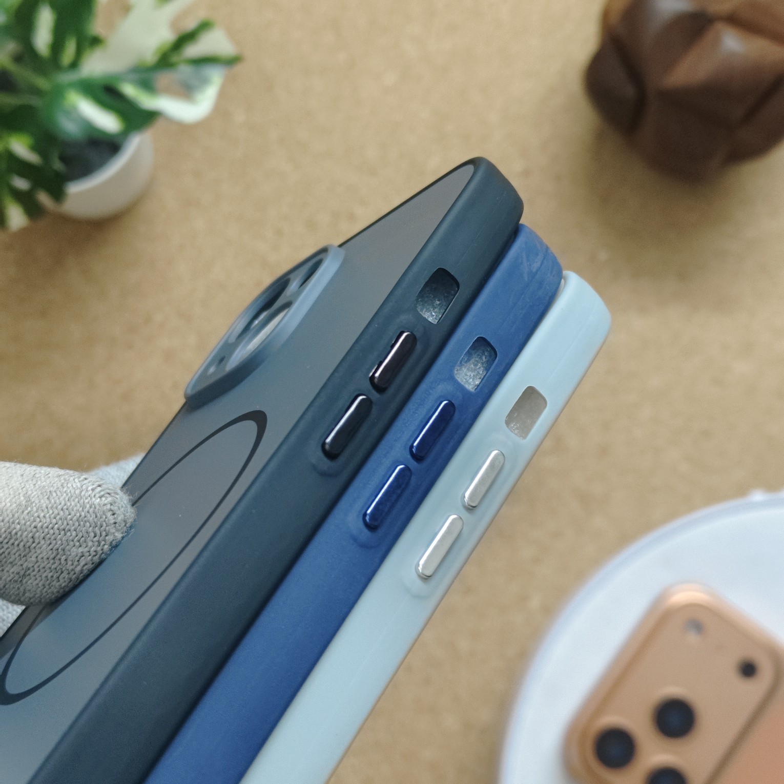 iPhone 14 Premium Silicon Back Cover No Magsafe - Image 5