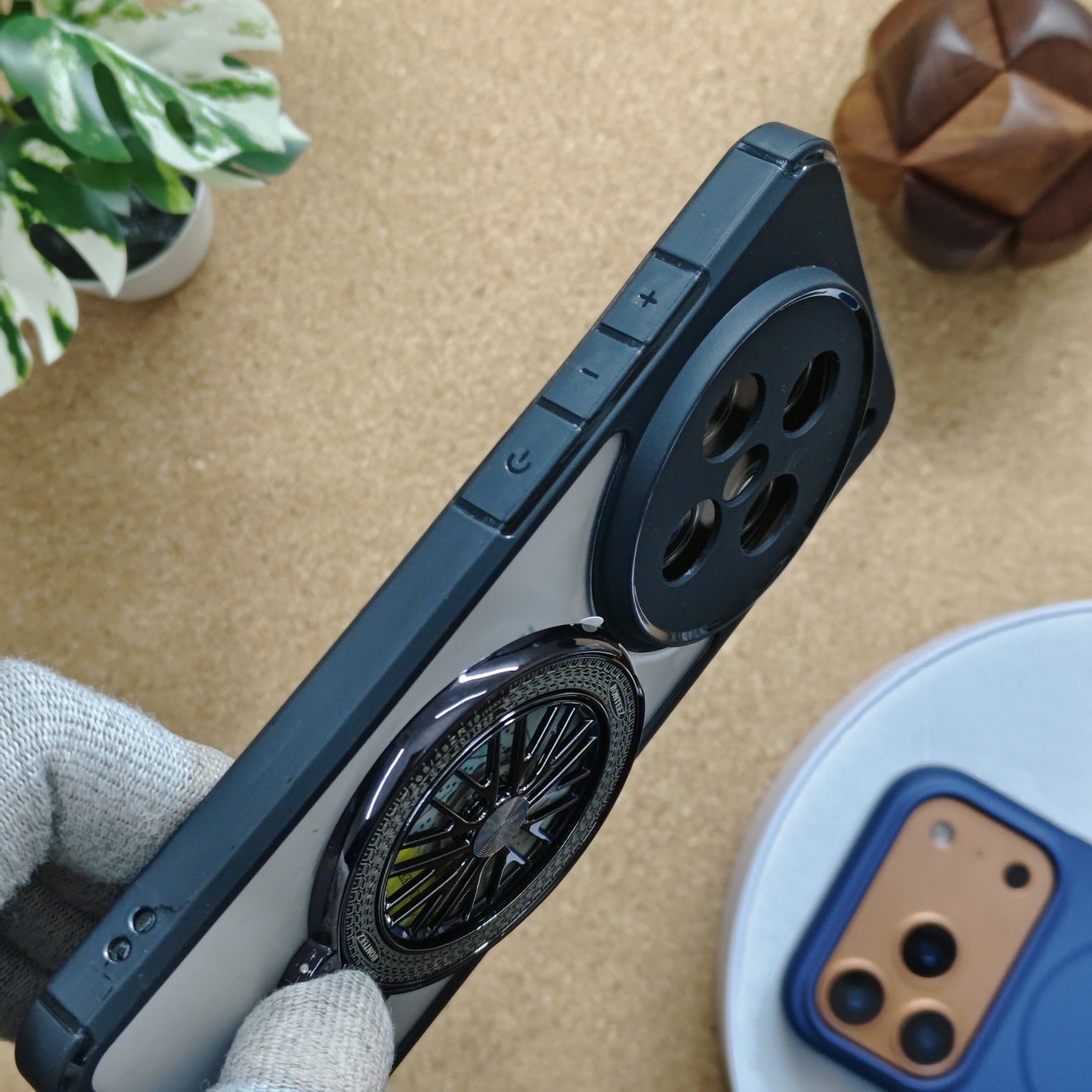 Vivo X200 Premium Transparent Doyers Back Cover With Wheel Magsafe Stand - Image 3