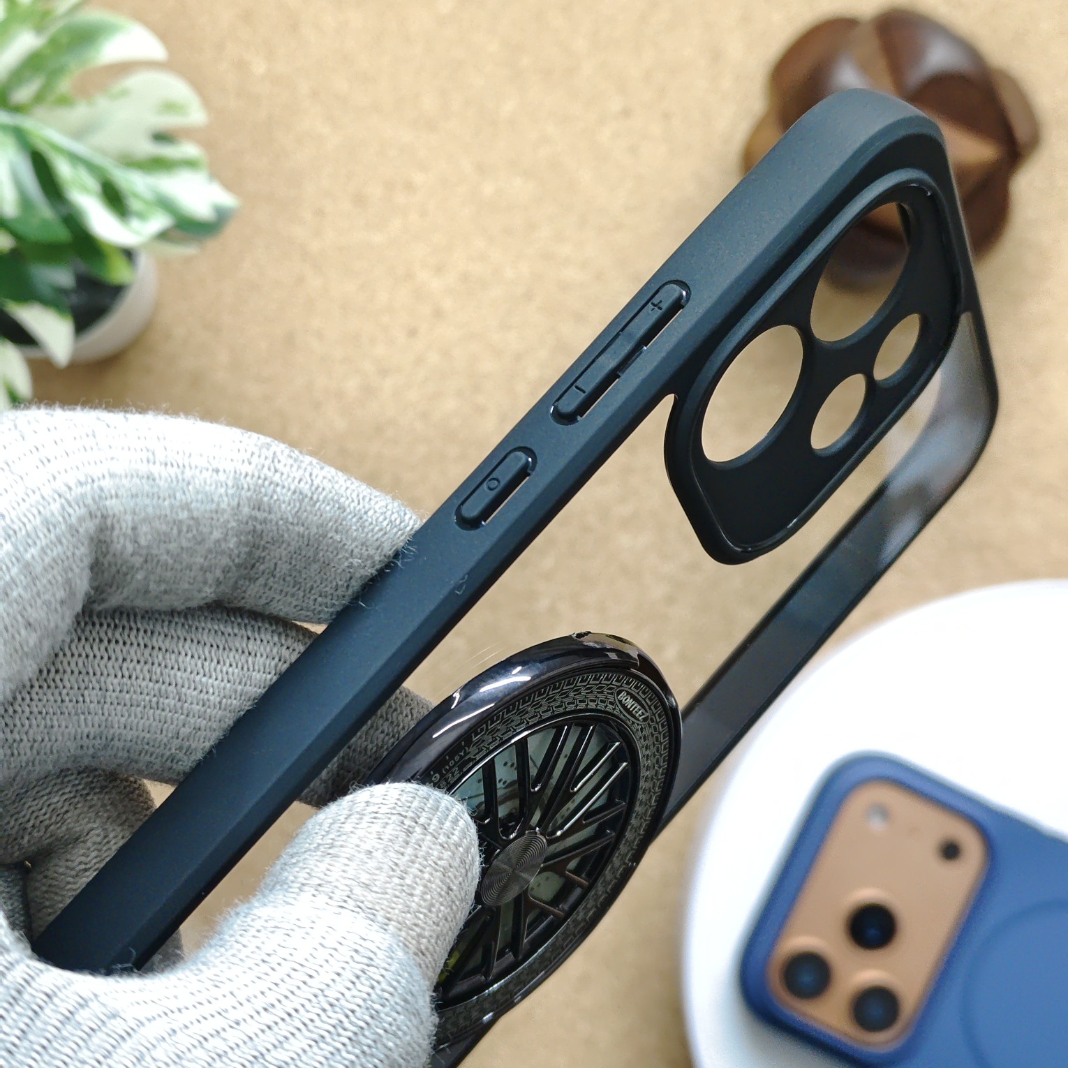 Oppo Reno 15 Pro Premium Transparent Doyers Back Cover With Wheel Magsafe Stand - Image 3