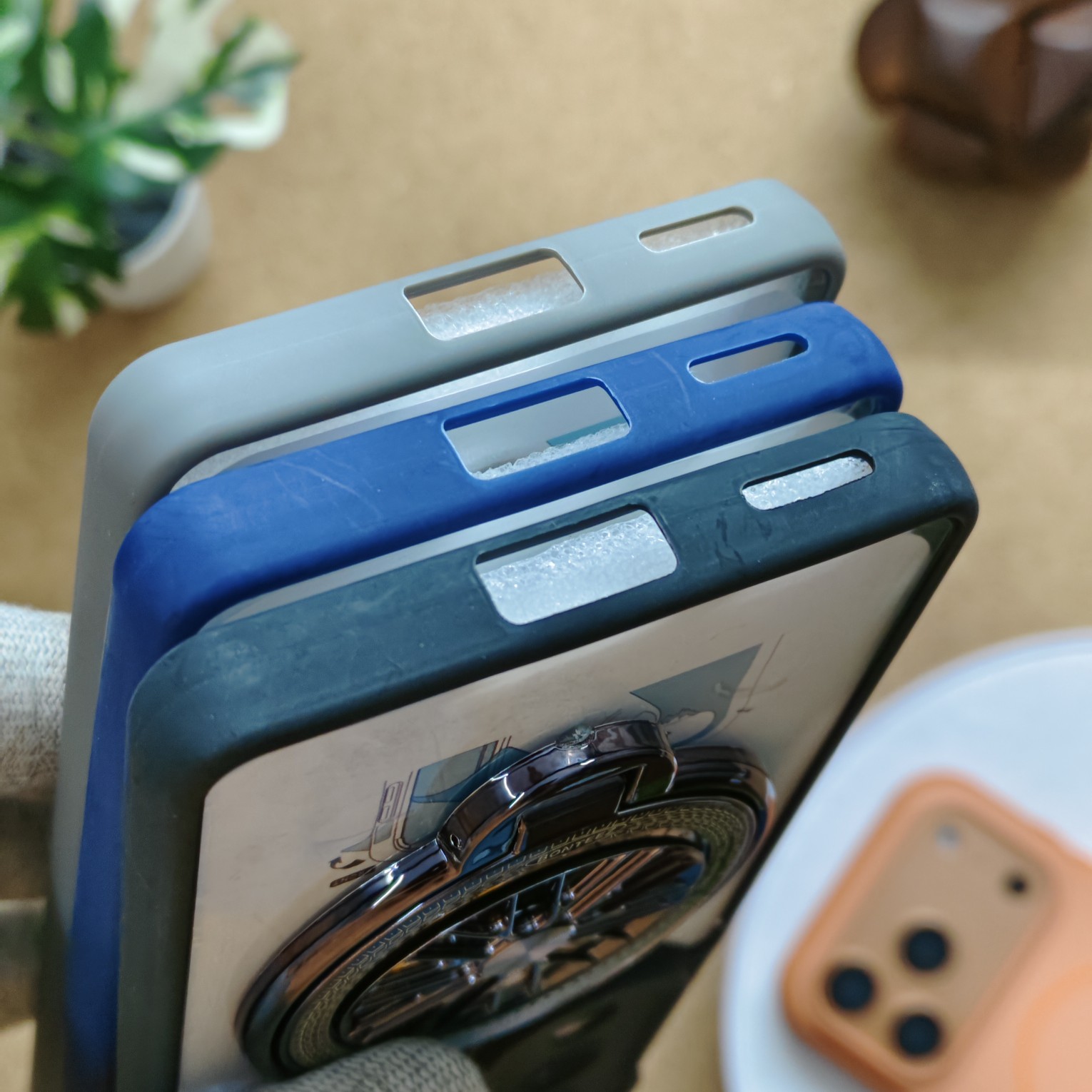 Vivo V40 & V40 Pro & T3 Ultra Transparent Wheel Magsafe Stand Back Cover - Image 4