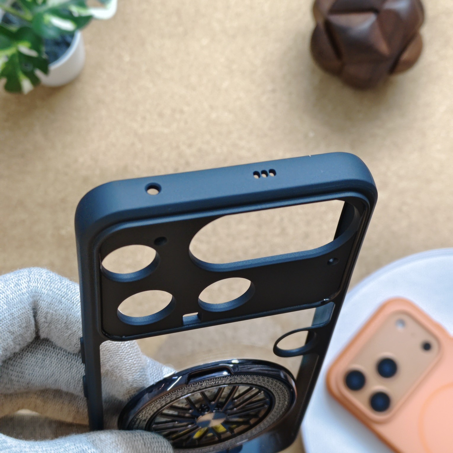 Nothing Phone 3 Premium Transparent Doyers Back Cover With Wheel Magsafe Stand - Image 6