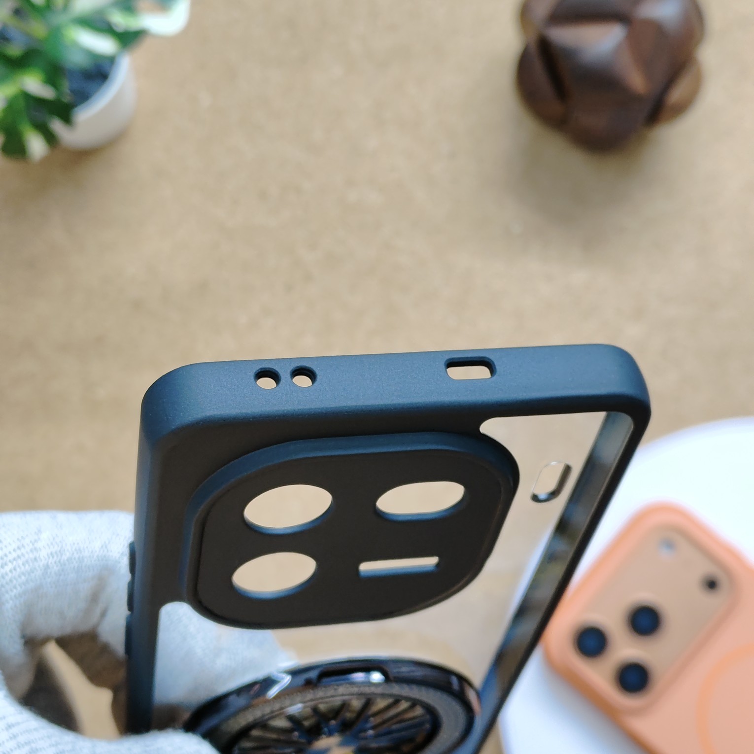 iQOO 12 Premium Transparent Doyers Back Cover With Wheel Magsafe Stand - Image 5