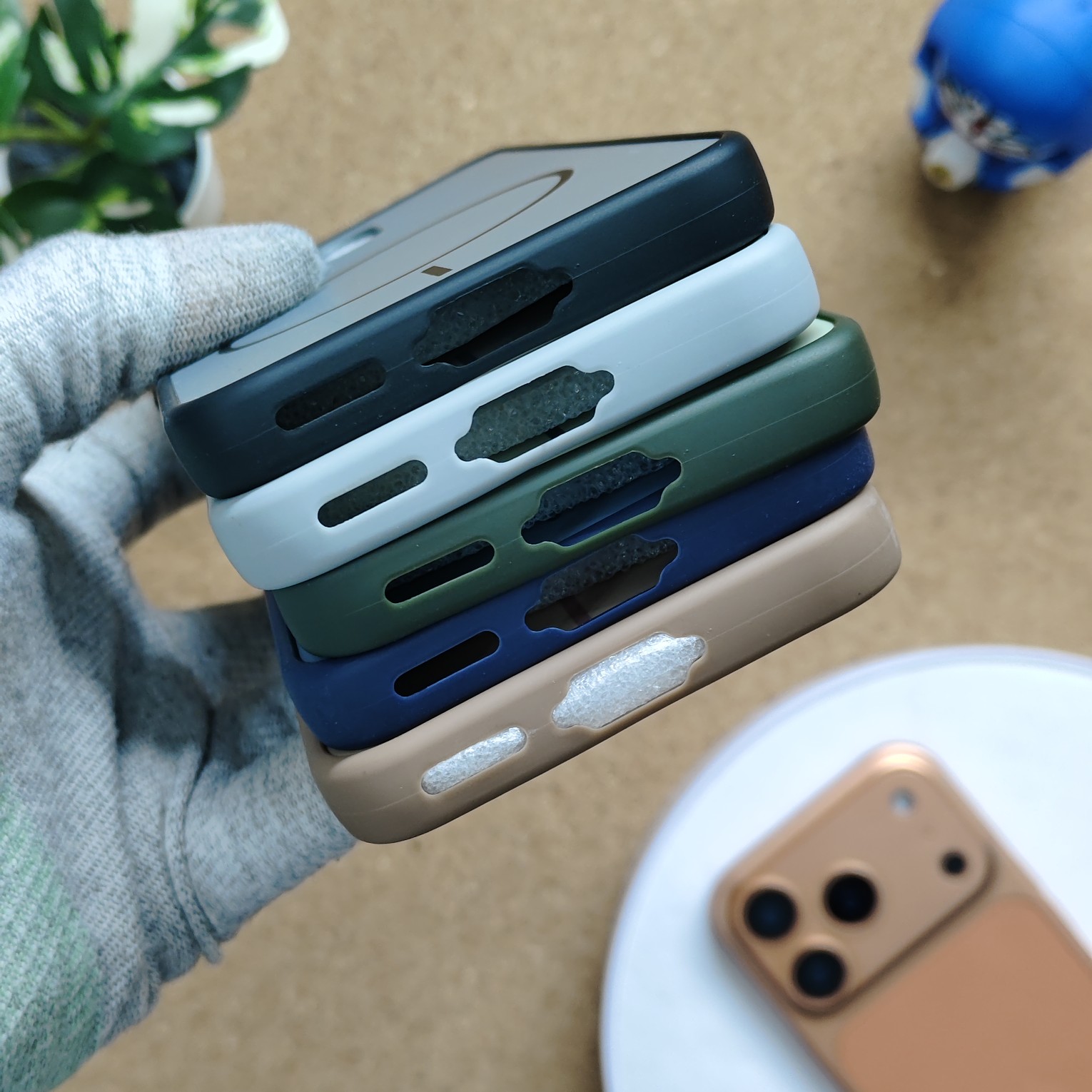 Vivo X200 FE Premium Silicon Back Cover No Magsafe - Image 4