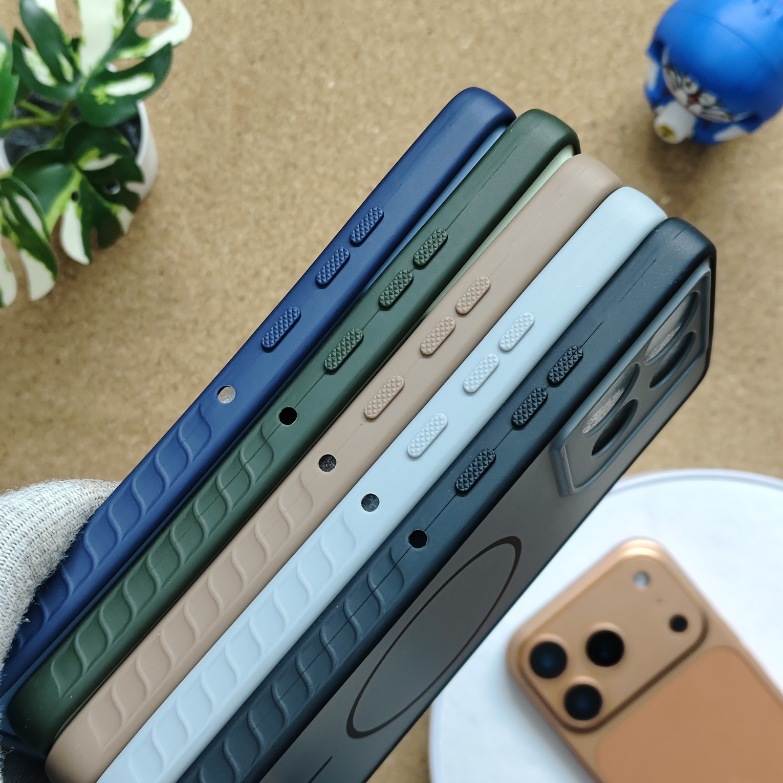 Motorola G86 & G86 Power Premium Silicon Back Cover No Magsafe - Image 3