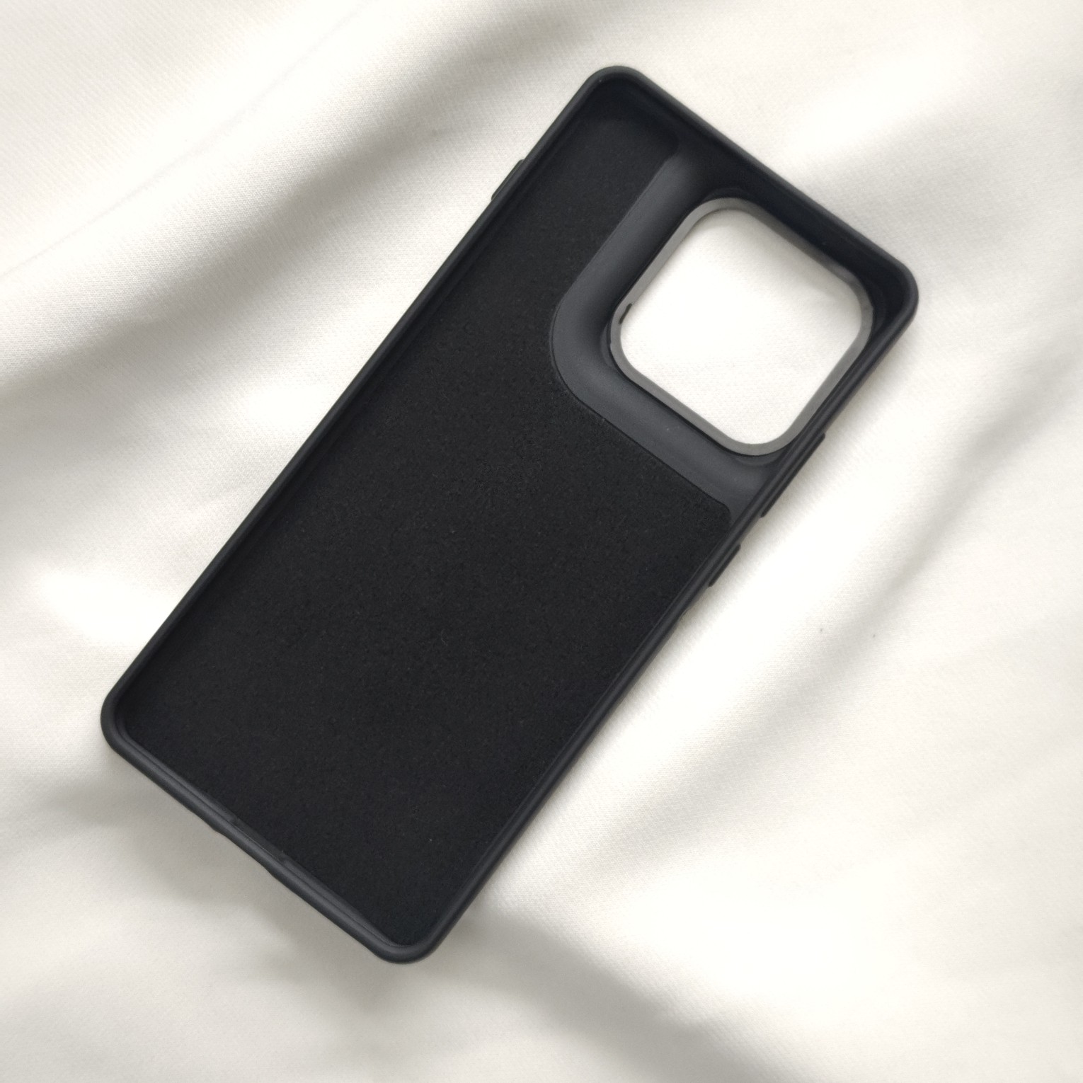 Motorola Edge 70 Black Nilkin Back Cover With Cloth Inside - Image 7
