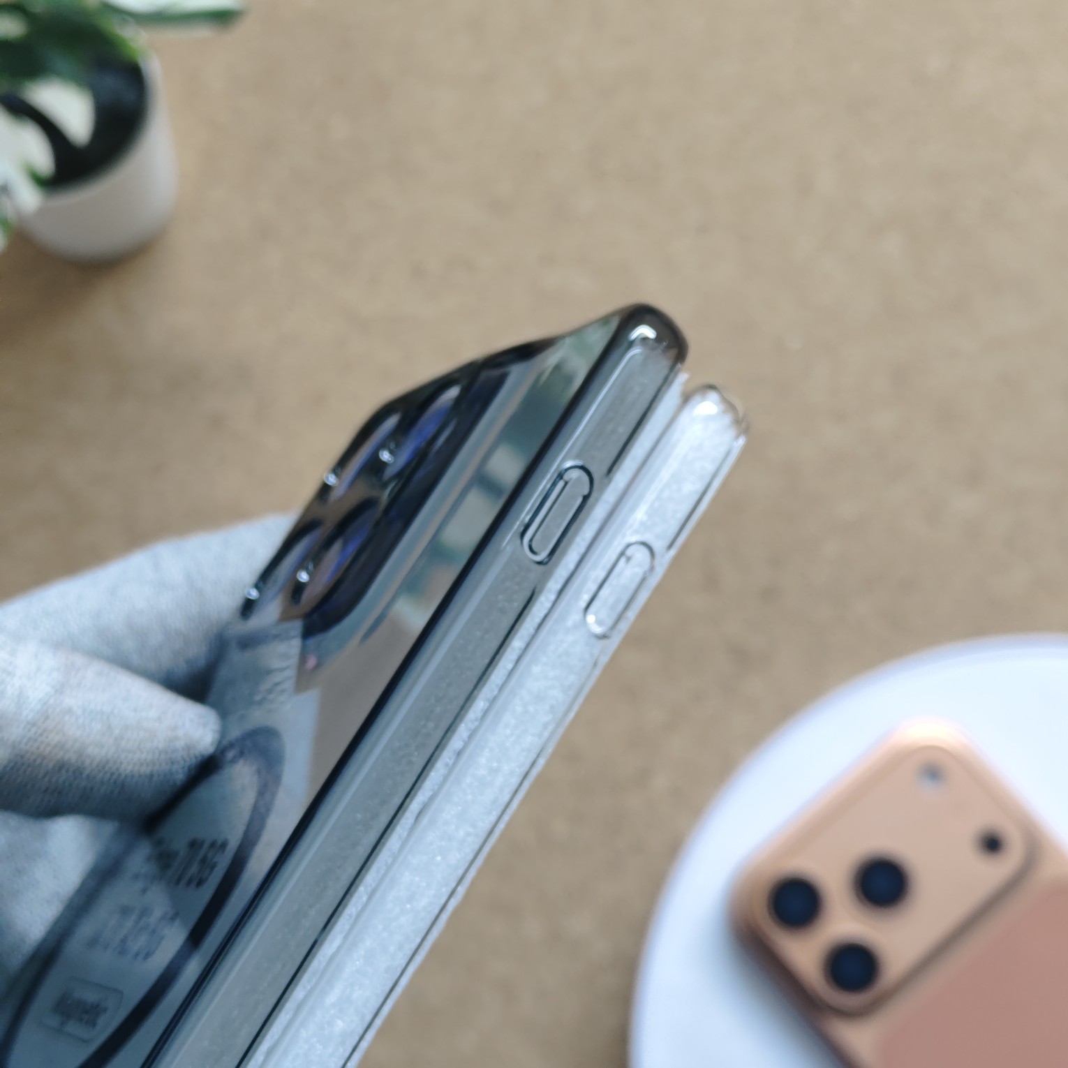 Motorola Edge 70 Crystal Magsafe PC Hard Back Cover - Image 5