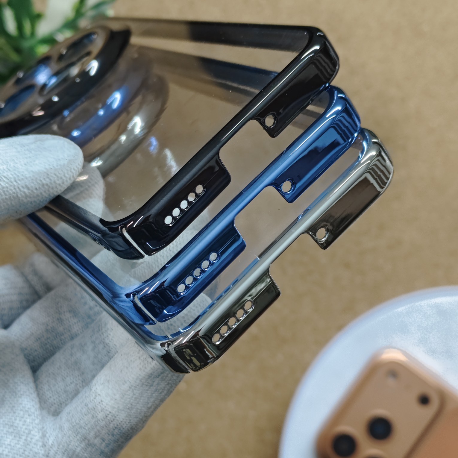 Vivo X300 Stylish Transparent Chrome PC Hard Back Cover - Image 4