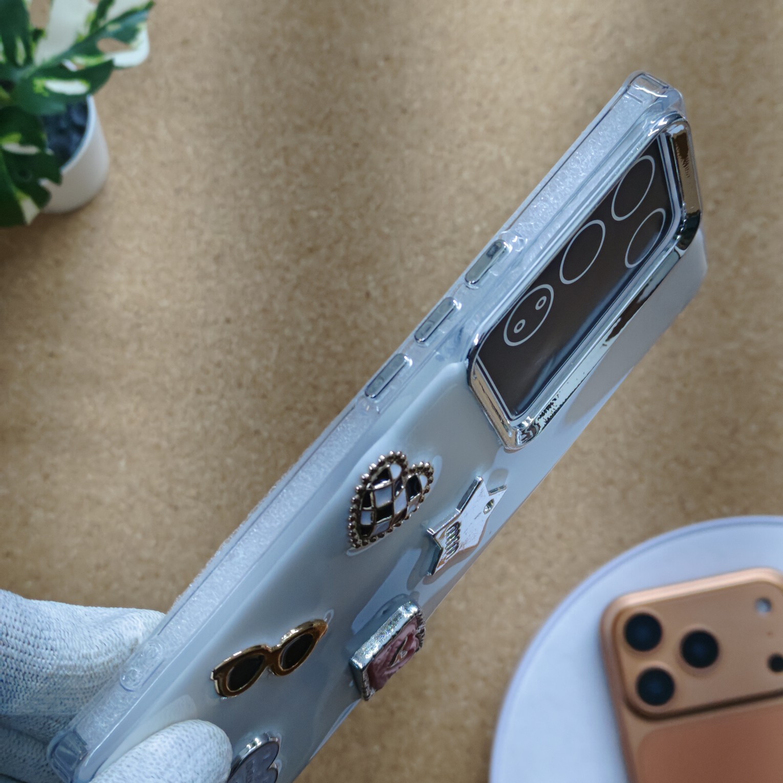 Vivo V27 & V27 Pro Premium Girlish 3D White Back Cover With Stylish Charm - Image 3