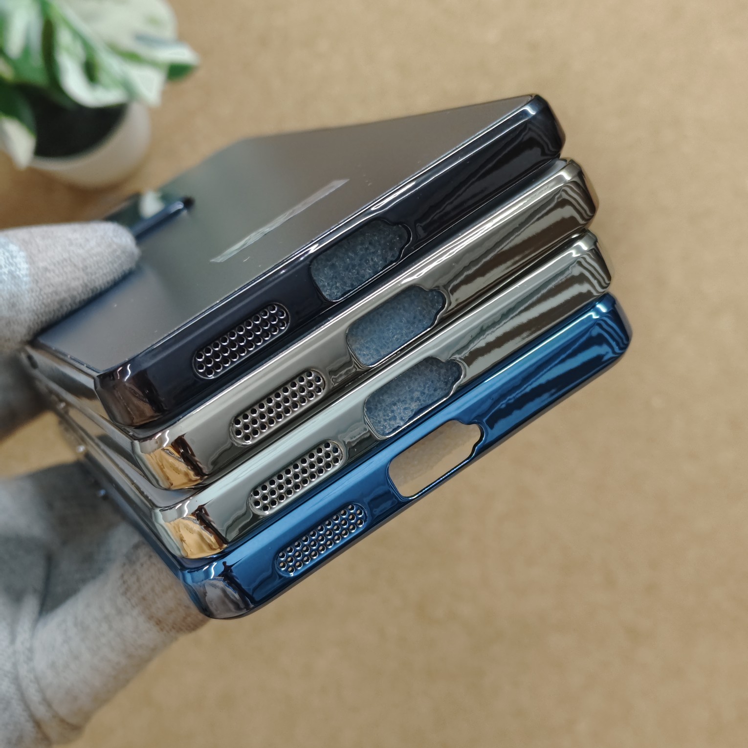 Vivo T2 Pro & iQOO Z7 Pro Luxury Matte Chrome Finish Back Cover - Image 4