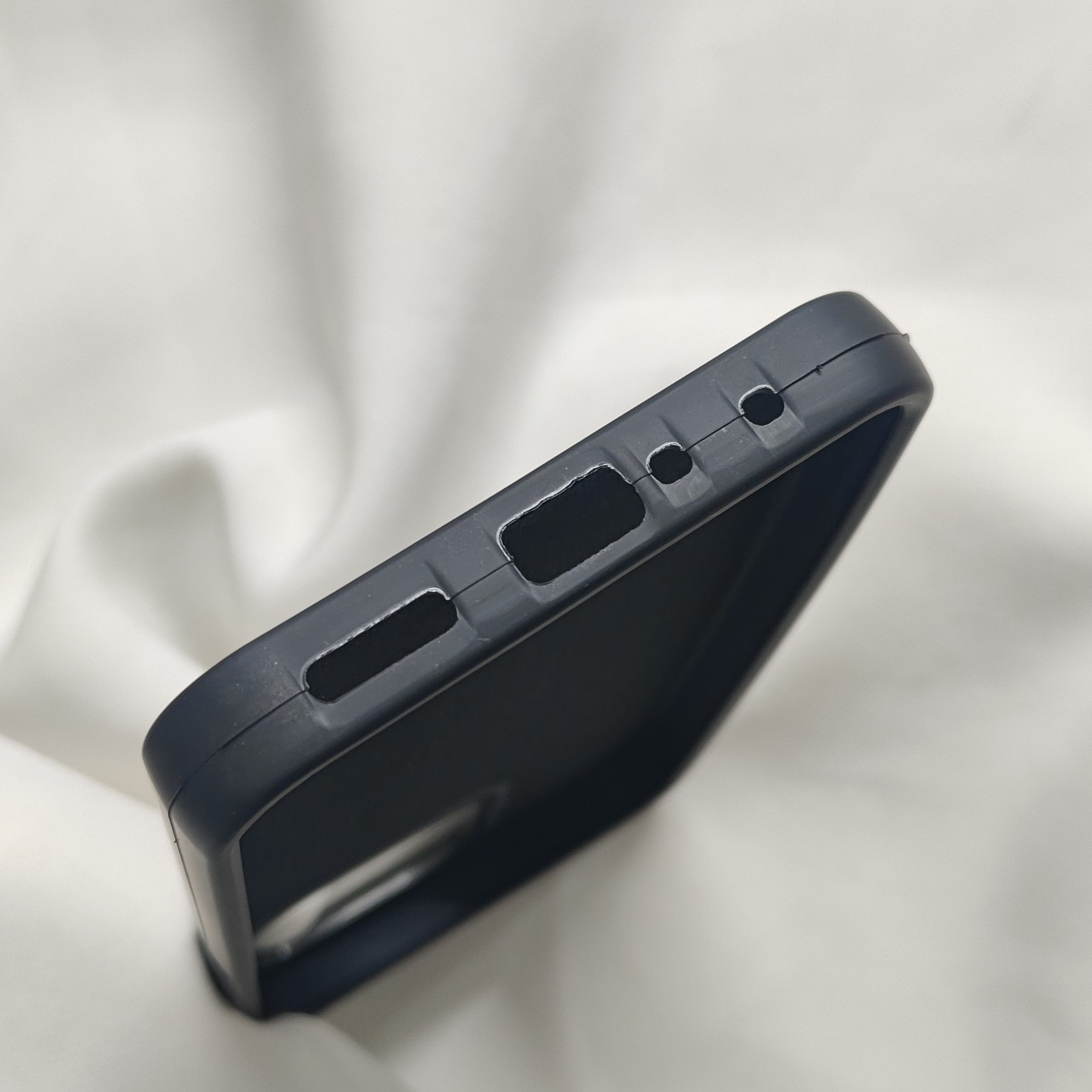 Oppo A6 Pro Black Nilkin Back Cover With Cloth Inside - Image 4