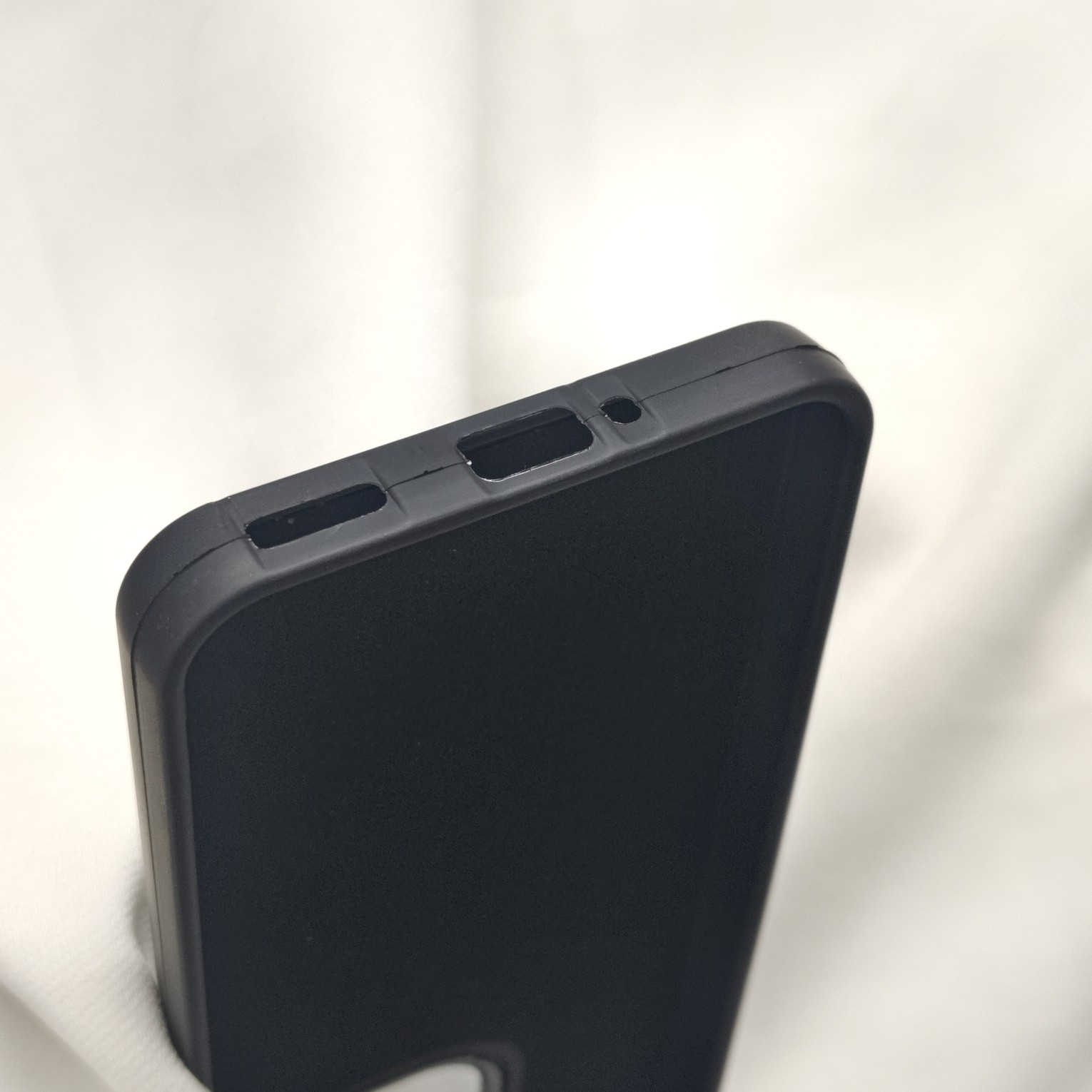Oppo Reno 15 Black Nilkin Back Cover With Cloth Inside - Image 4