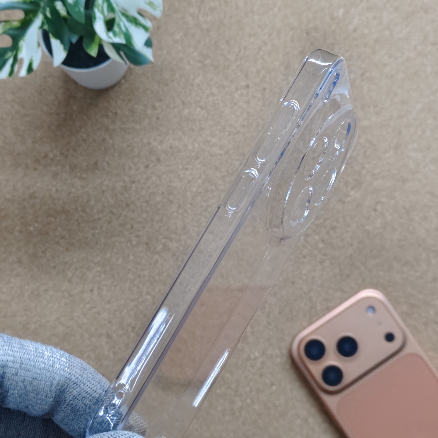 Vivo X300 Transparent Crystal PC Hard Back Cover - Image 3