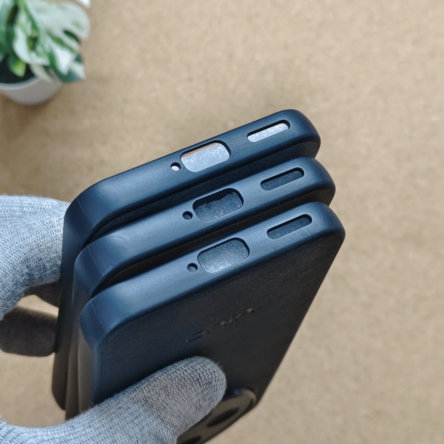 Vivo X300 Premium Leather Finish Back Cover - Image 4