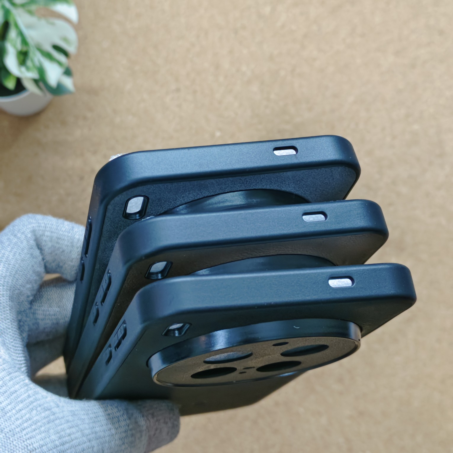 Vivo X300 Pro Premium Leather Finish Back Cover - Image 6