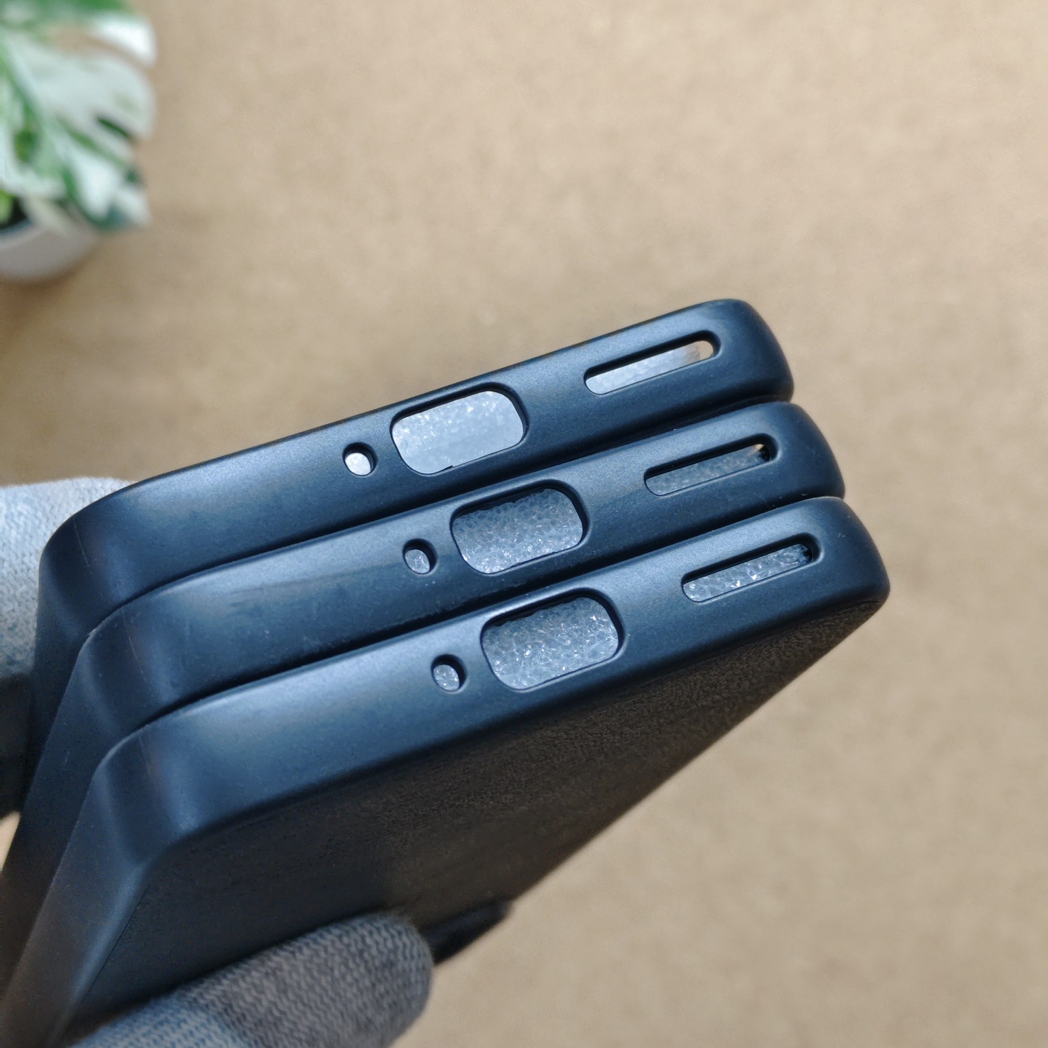 Oneplus 15R Premium Leather Finish Back Cover - Image 4