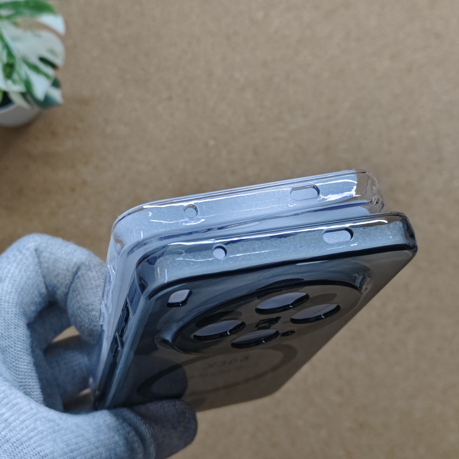 Vivo X300 Crystal Magsafe PC Hard Back Cover - Image 5